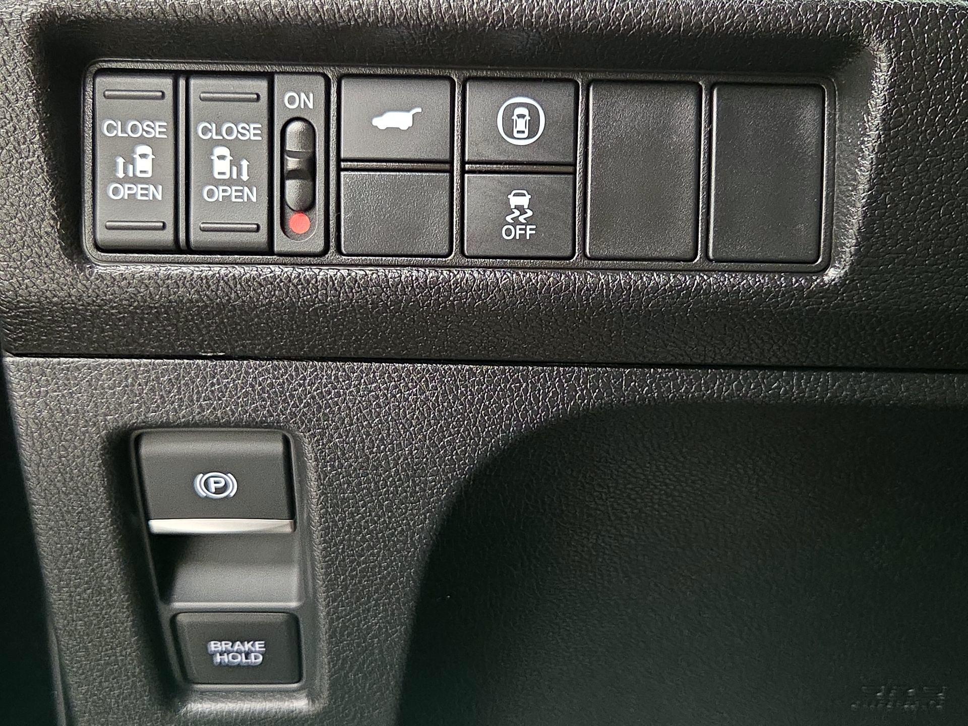 Thumbnail: 2023 Honda Odyssey - 13