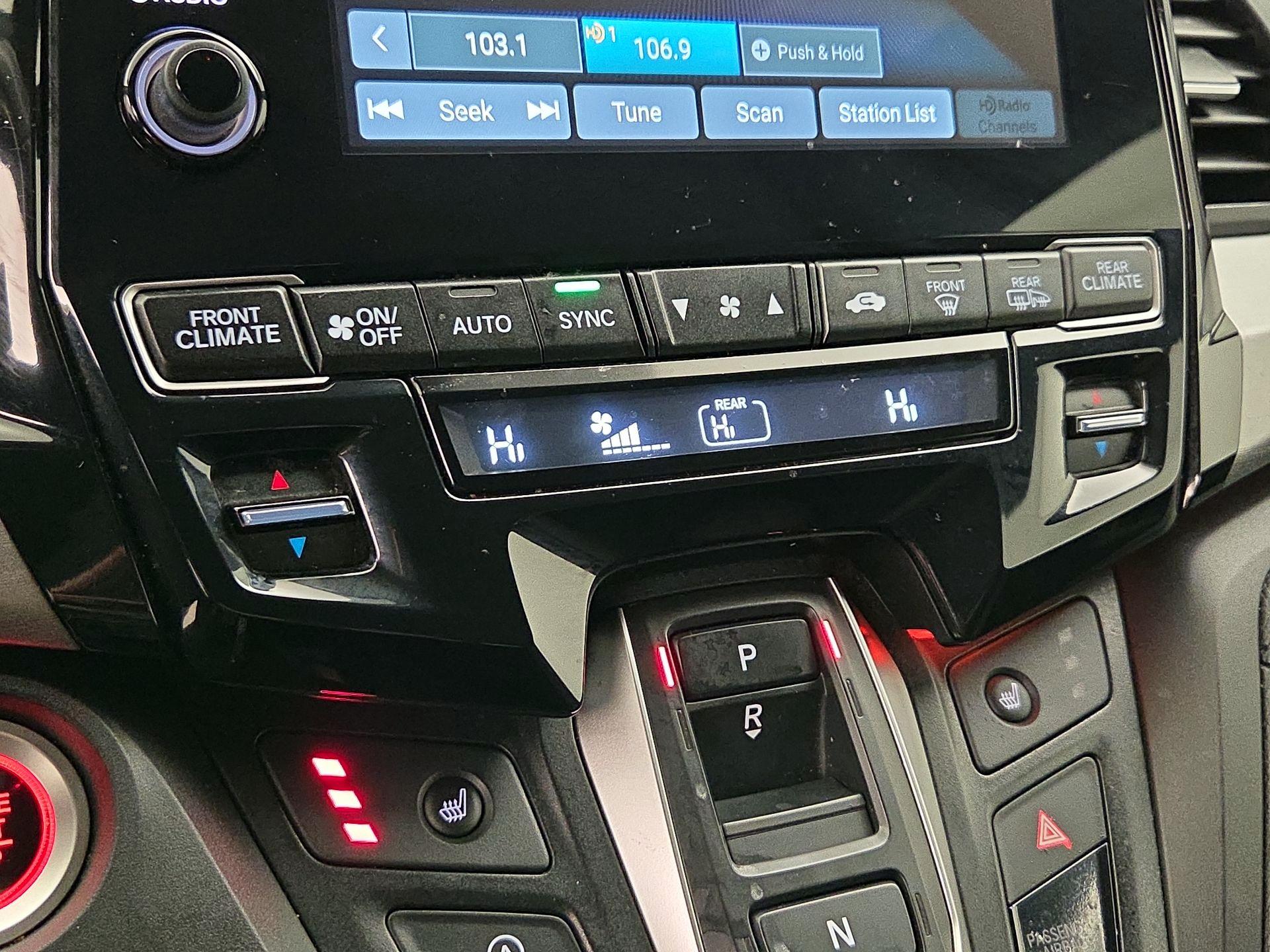 Thumbnail: 2023 Honda Odyssey - 16