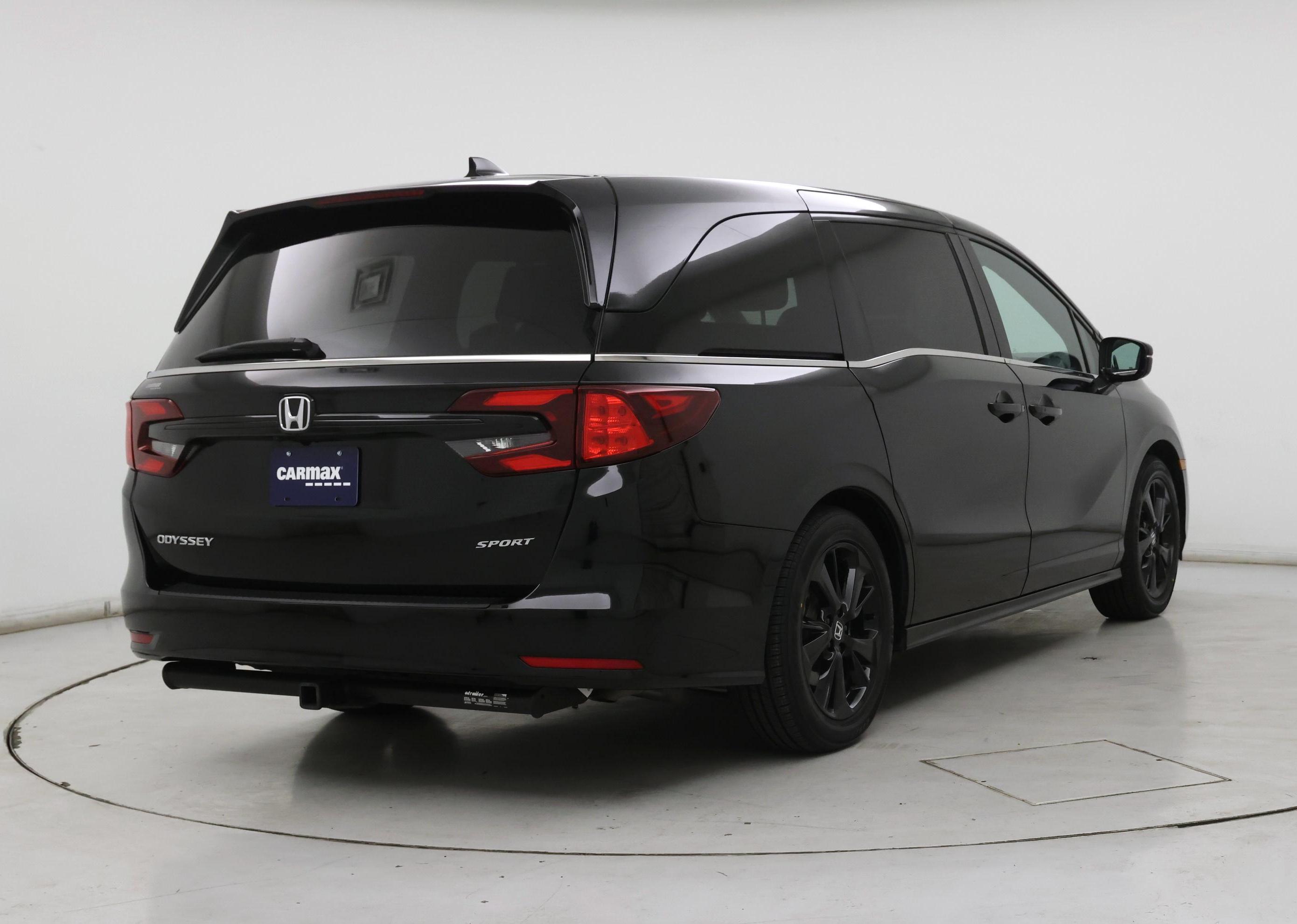 Thumbnail: 2023 Honda Odyssey - 8