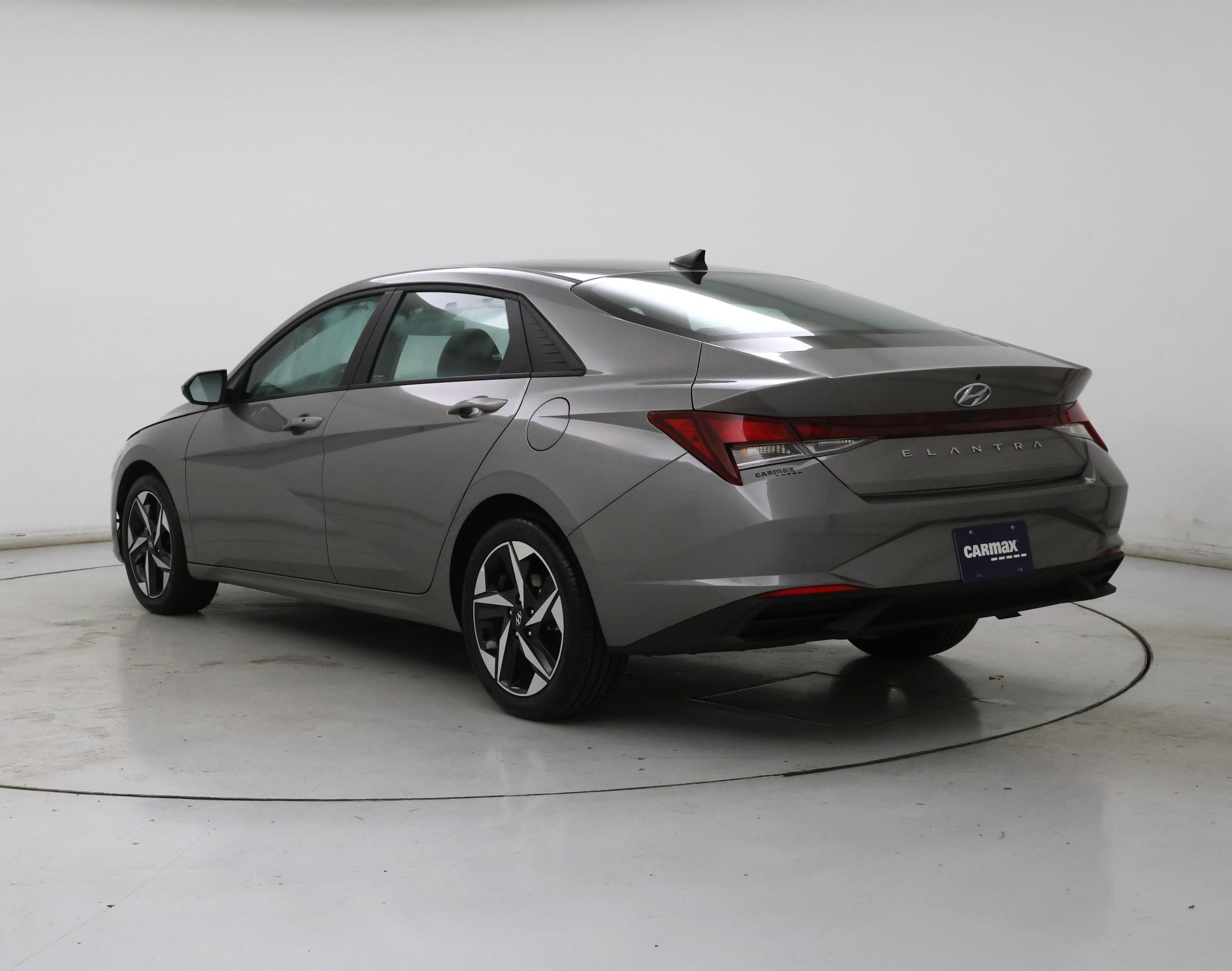 Thumbnail: 2023 Hyundai Elantra - 2