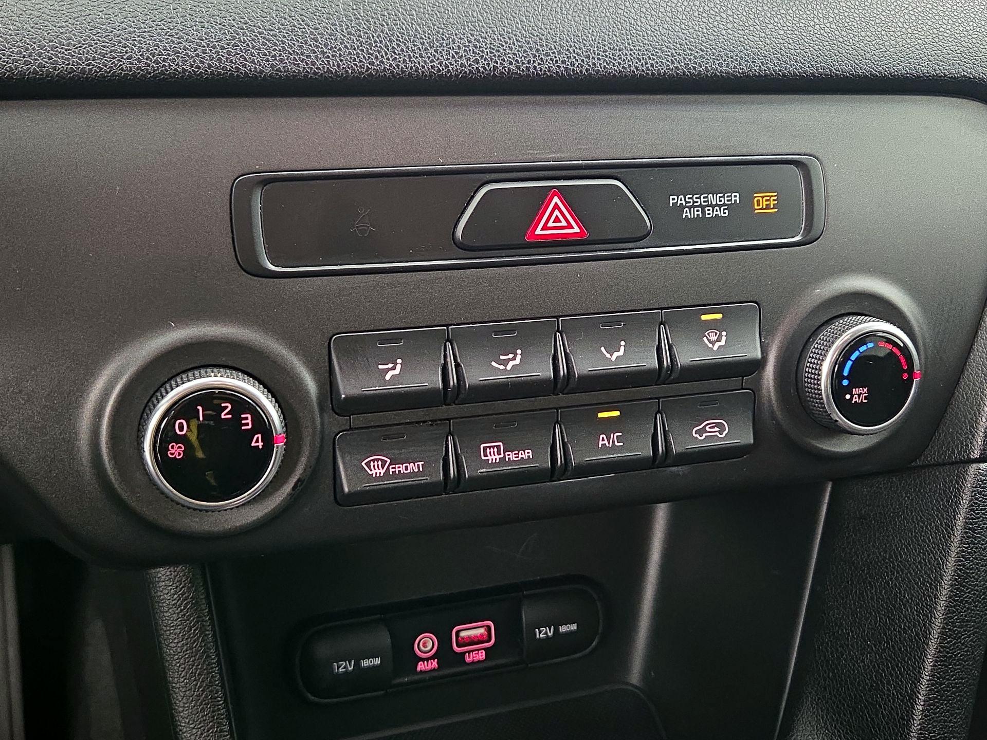 Thumbnail: 2017 Kia Sportage - 16