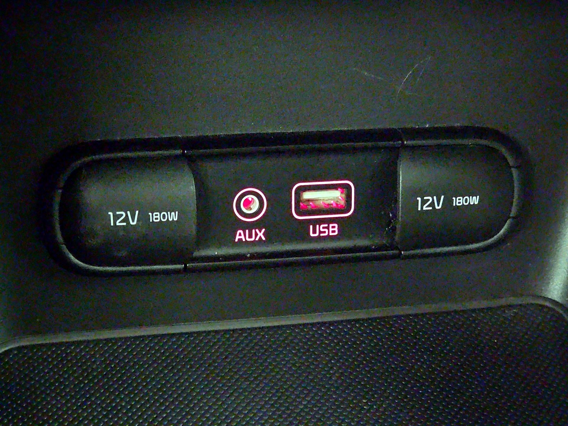 Thumbnail: 2017 Kia Sportage - 18