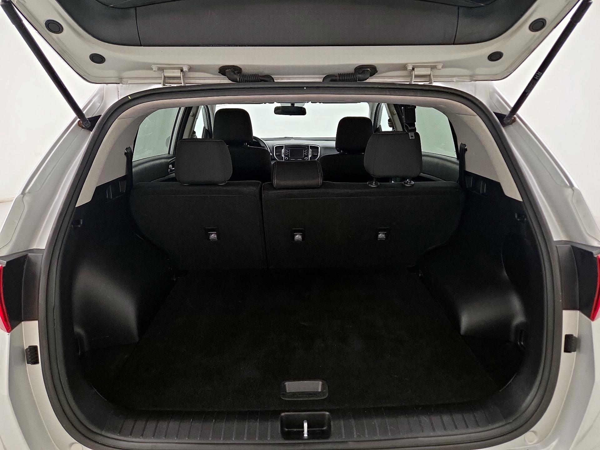 Thumbnail: 2017 Kia Sportage - 20