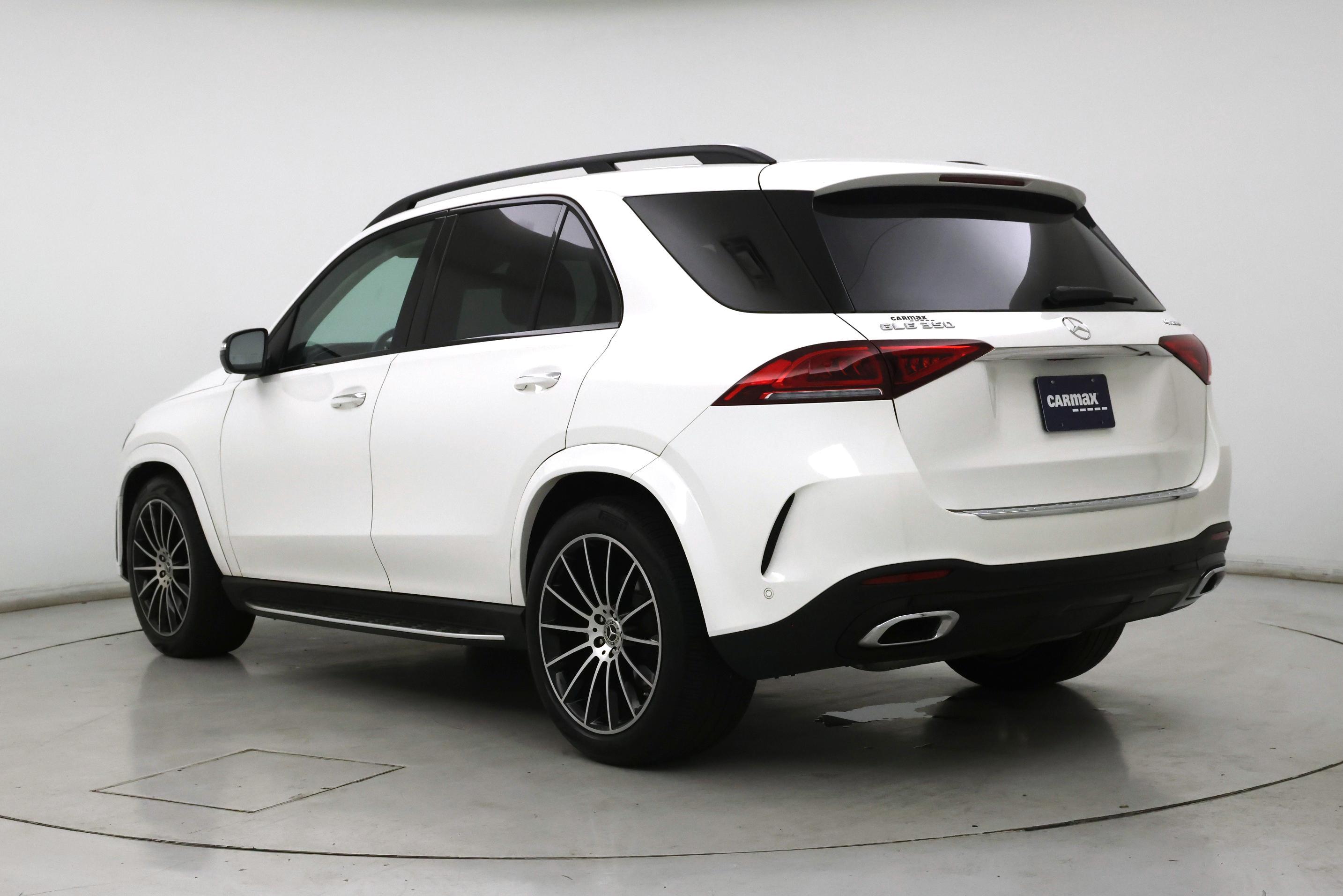 Thumbnail: 2021 Mercedes-Benz GLE - 2