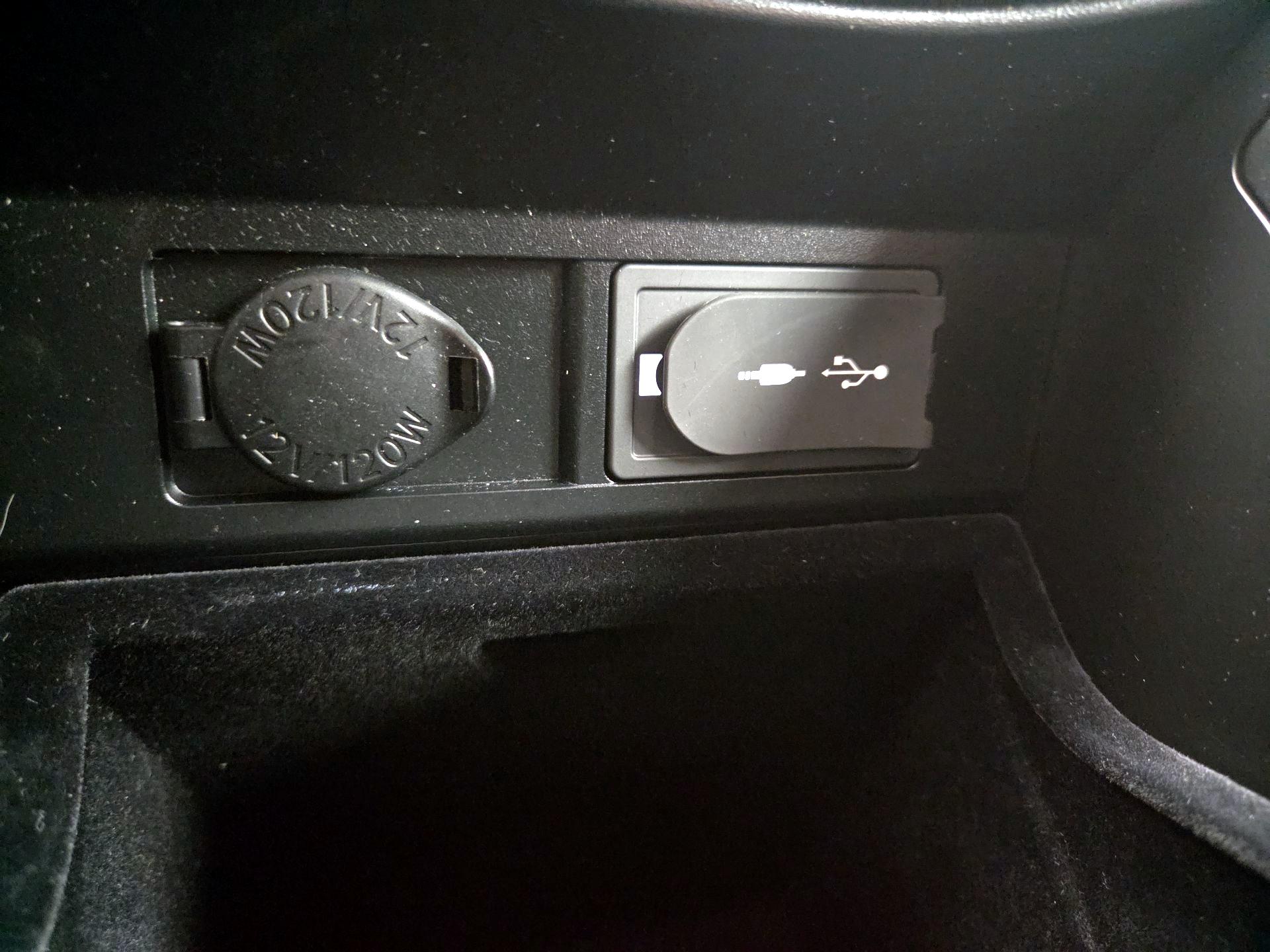 Thumbnail: 2016 Lexus RX - 19