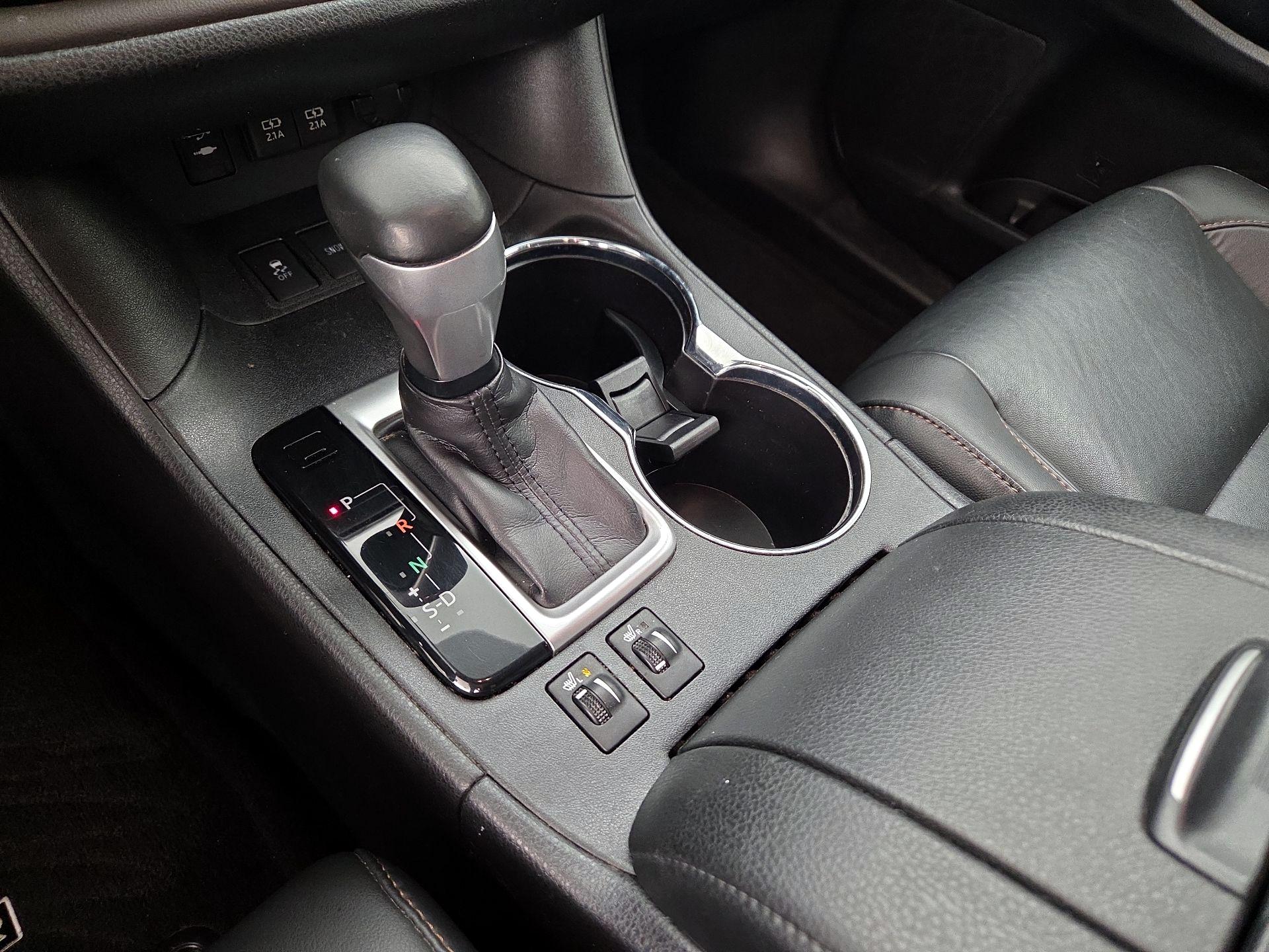 Thumbnail: 2019 Toyota Highlander - 18