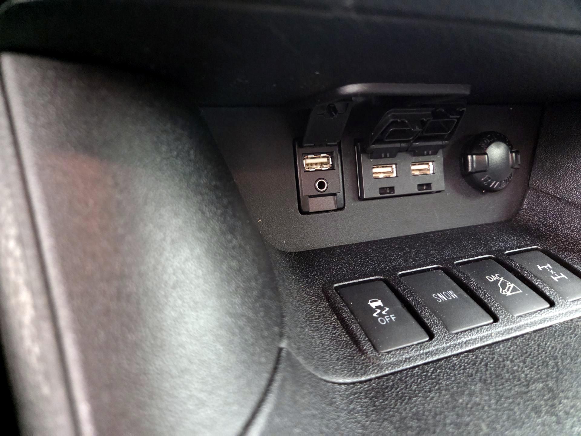 Thumbnail: 2019 Toyota Highlander - 19