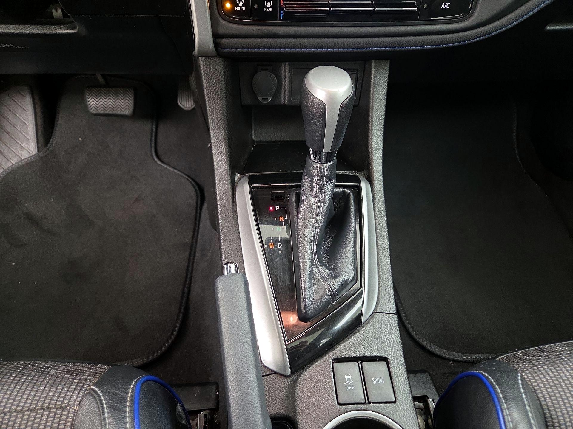 Thumbnail: 2018 Toyota Corolla - 17