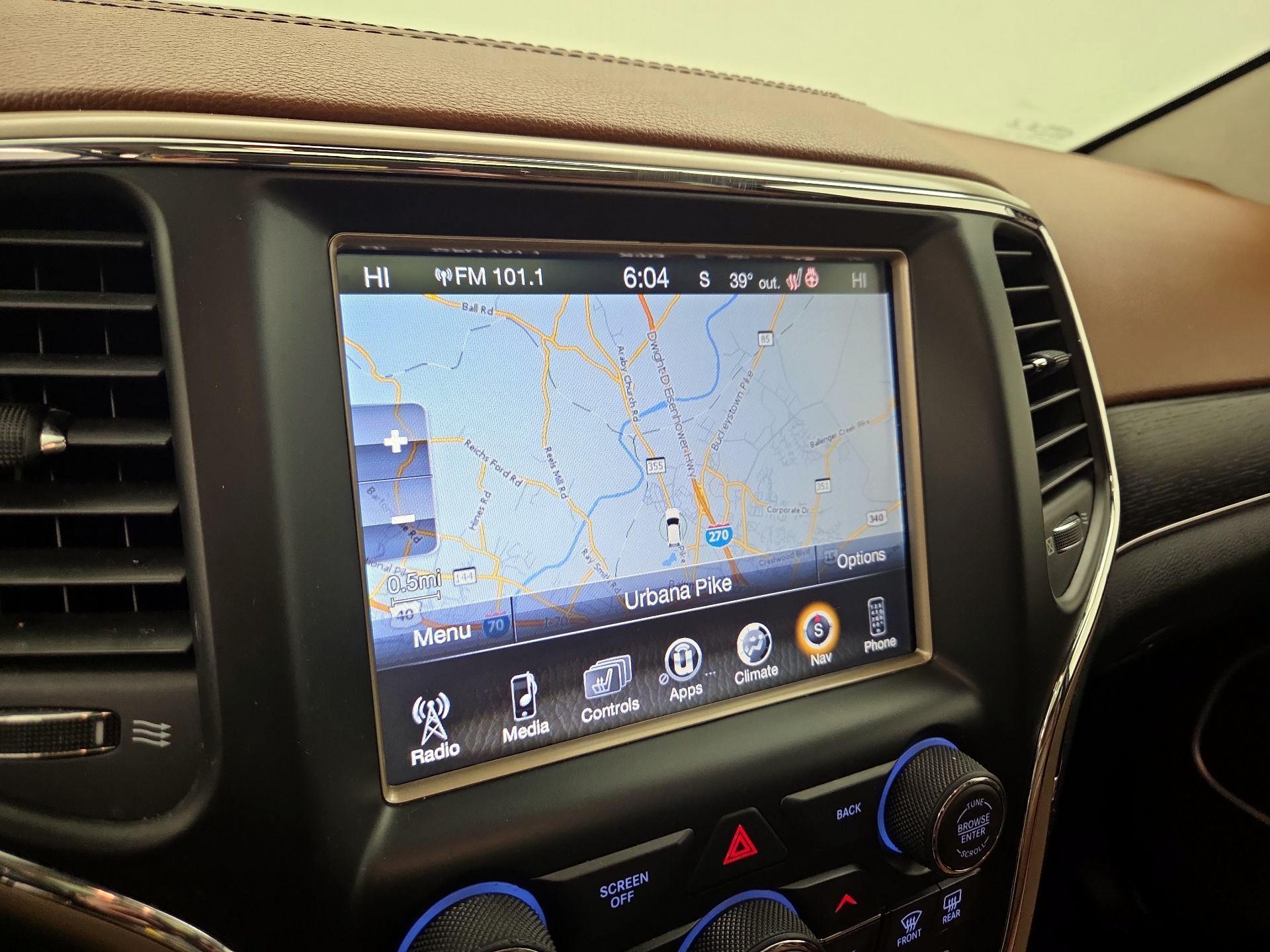 Thumbnail: 2016 Jeep Grand Cherokee - 14