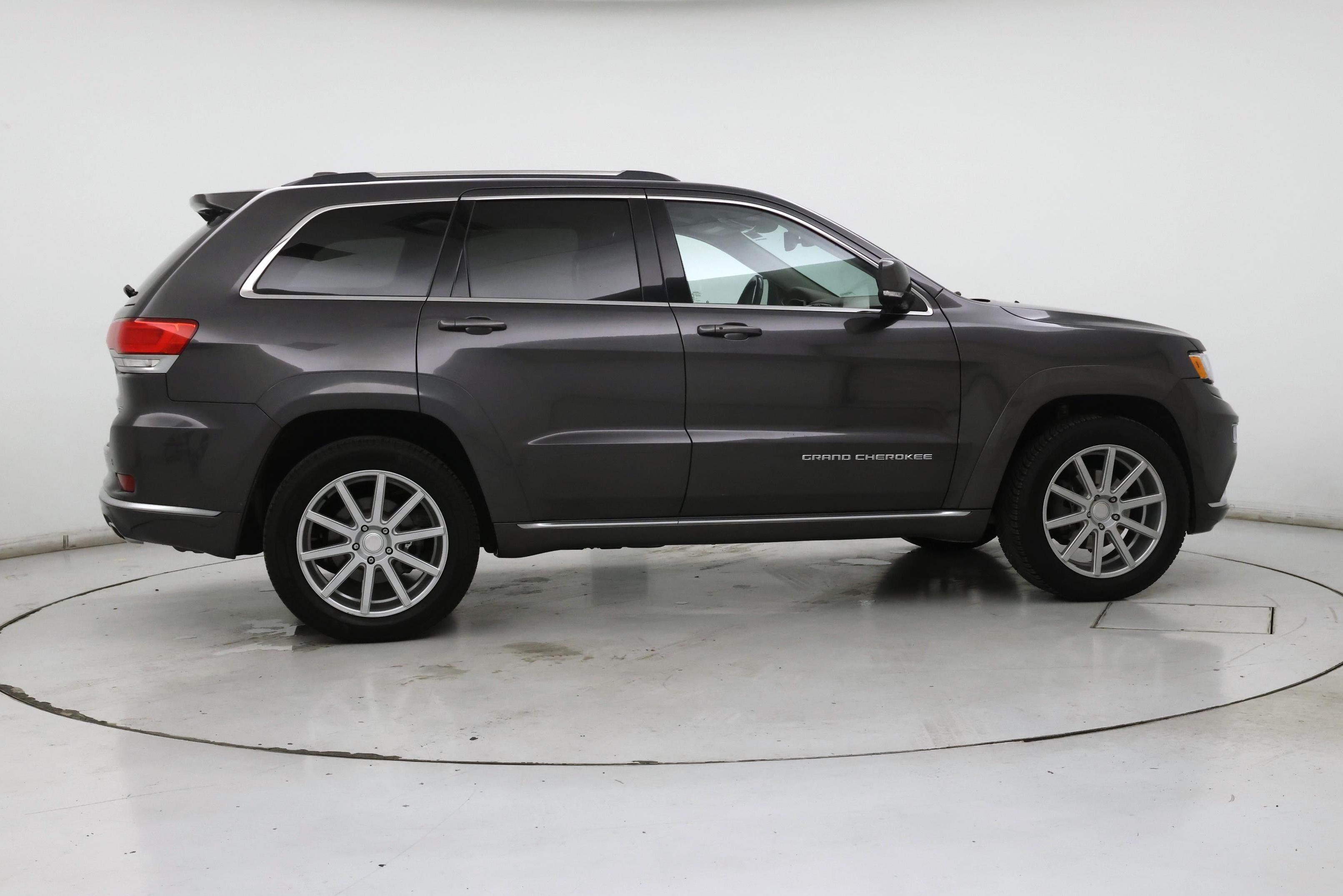 Thumbnail: 2016 Jeep Grand Cherokee - 7