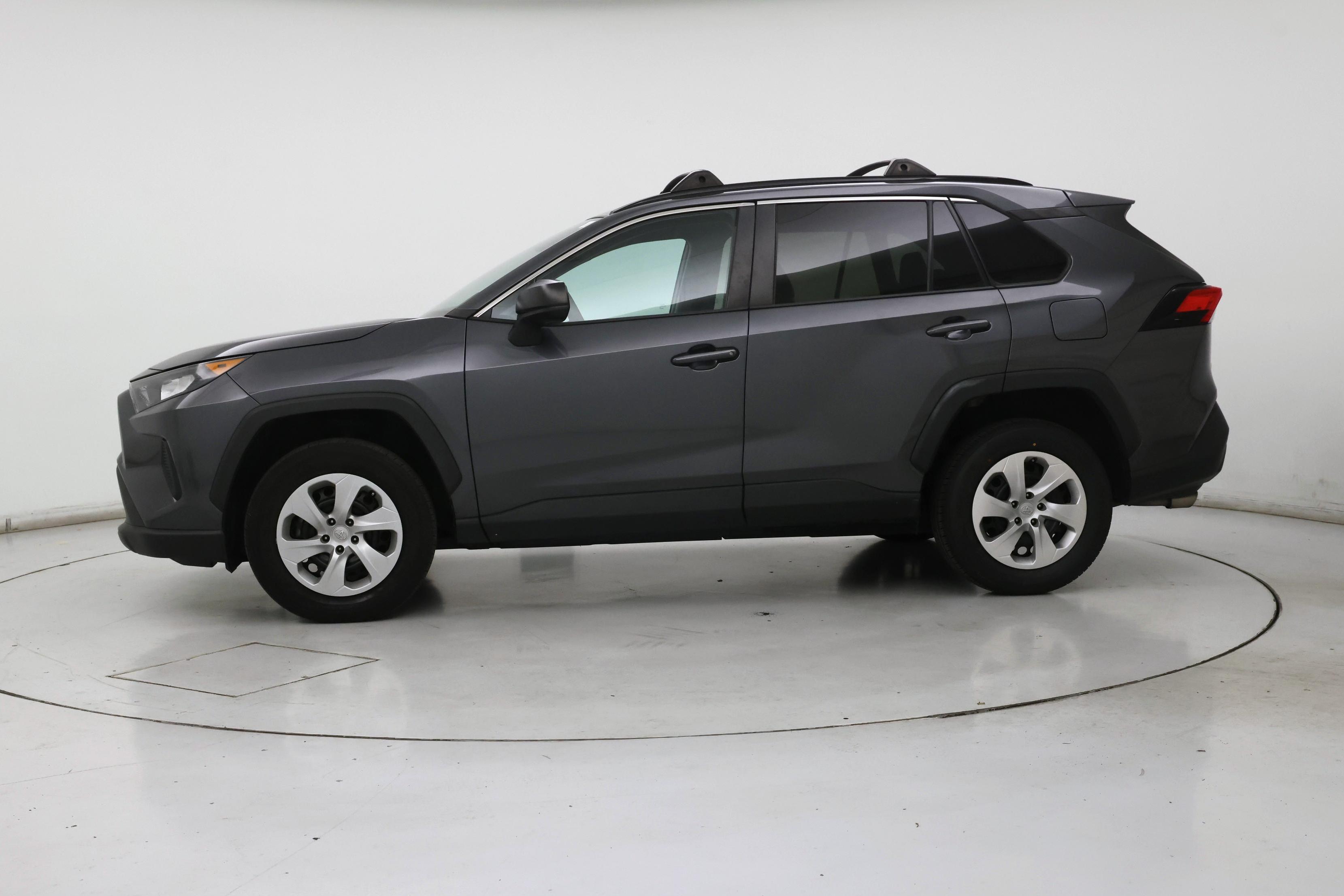 Thumbnail: 2019 Toyota RAV4 - 3