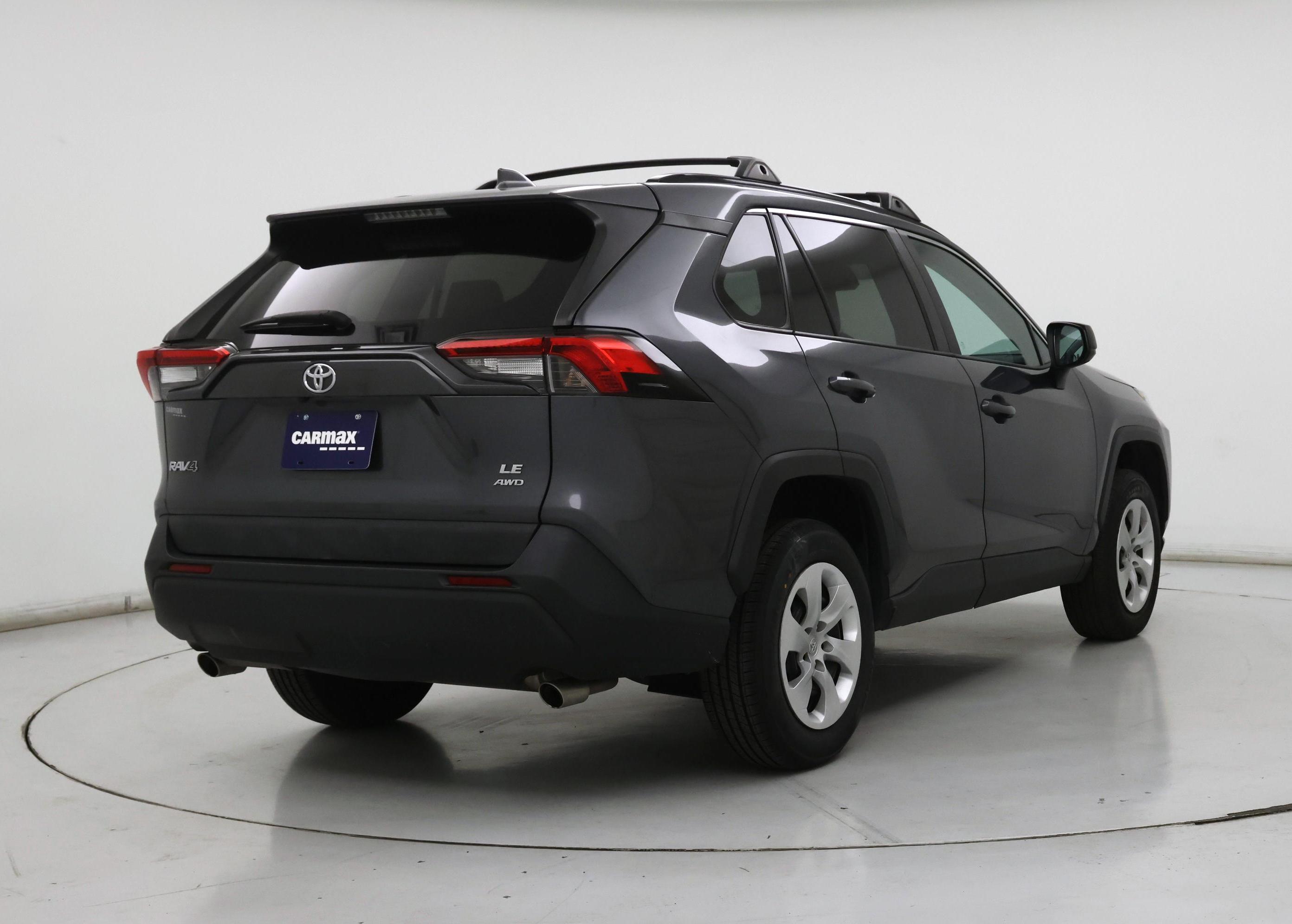 Thumbnail: 2019 Toyota RAV4 - 8