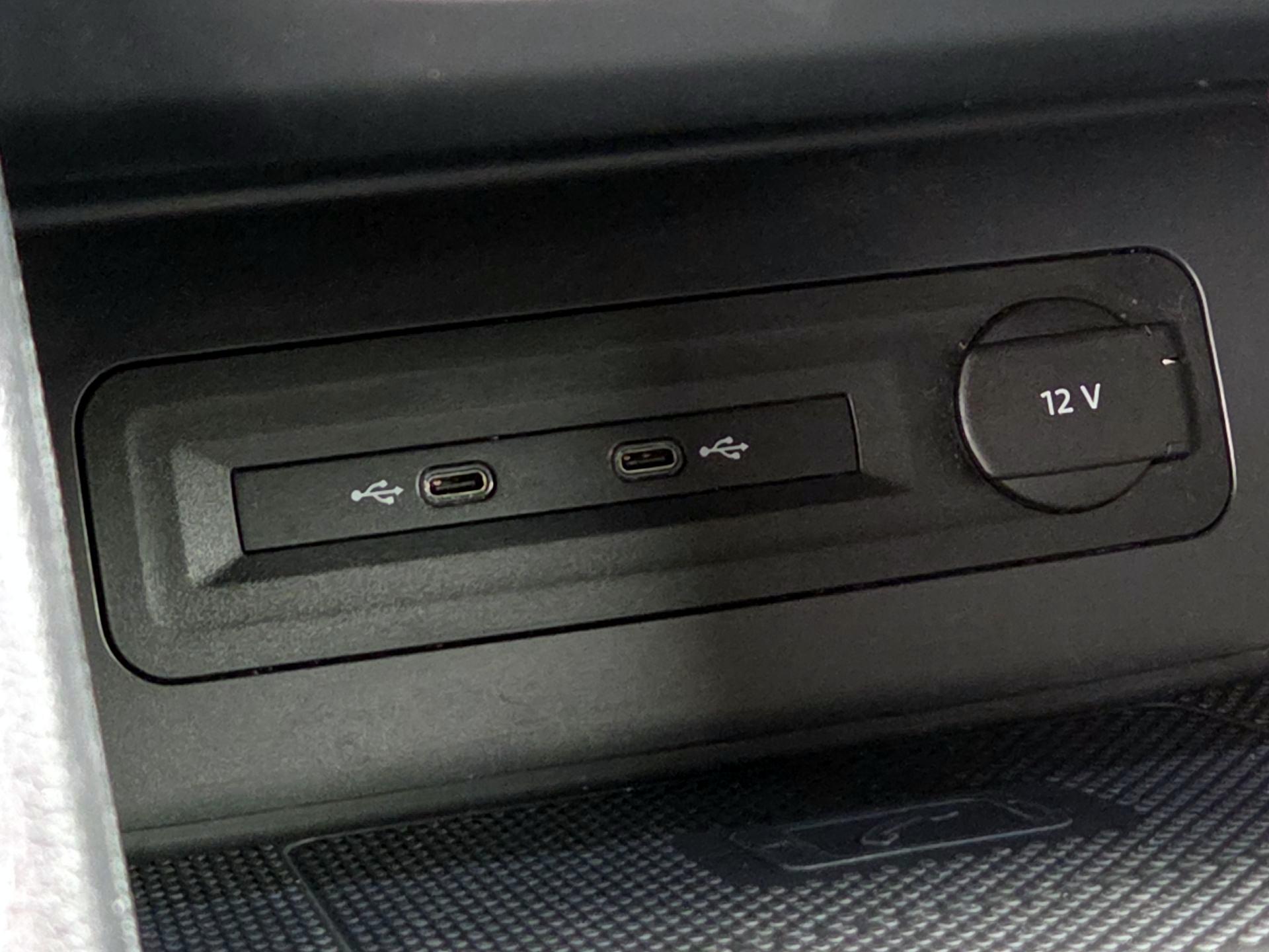 Thumbnail: 2021 Volkswagen Atlas - 18