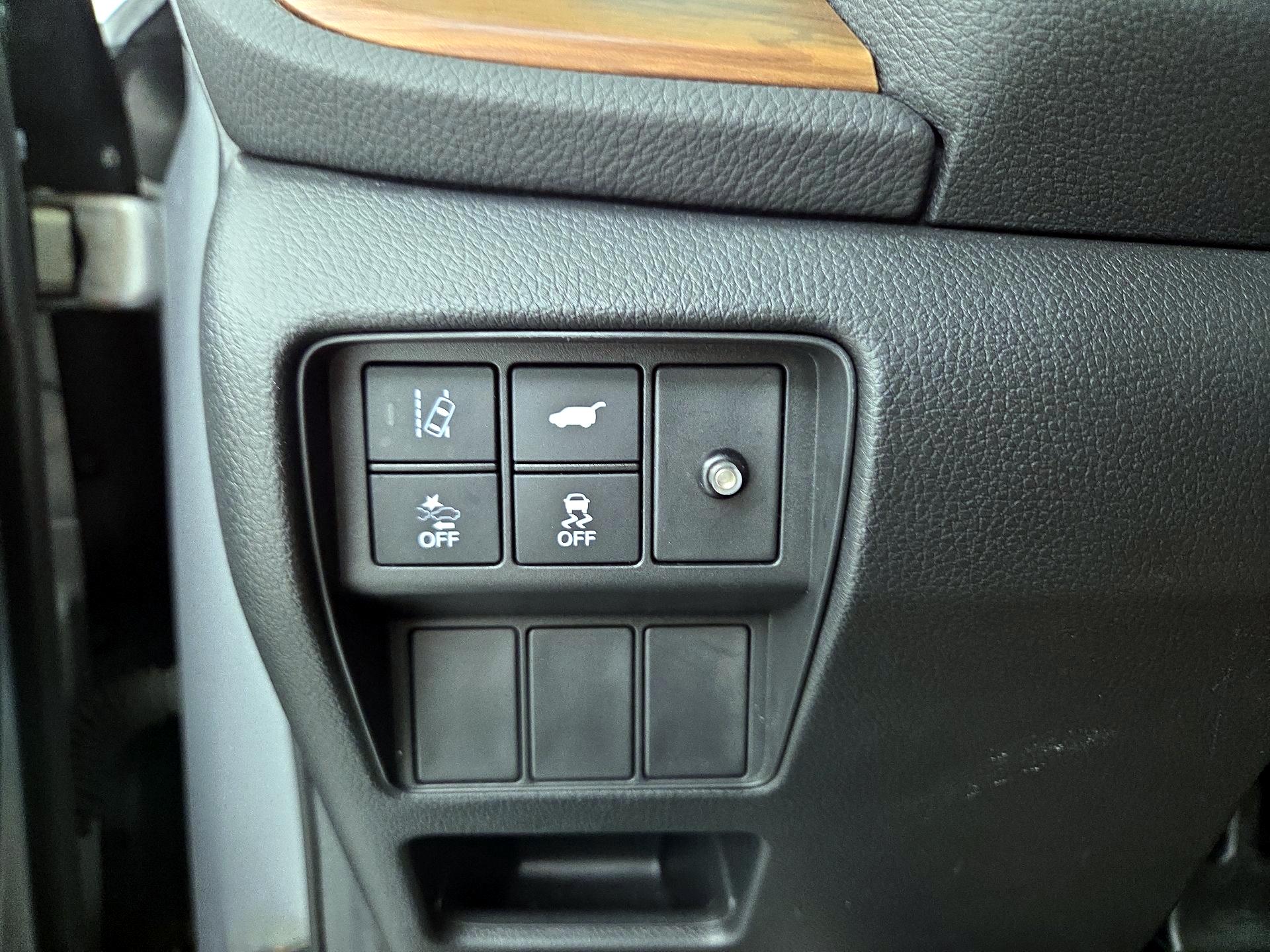 Thumbnail: 2017 Honda CR-V - 13