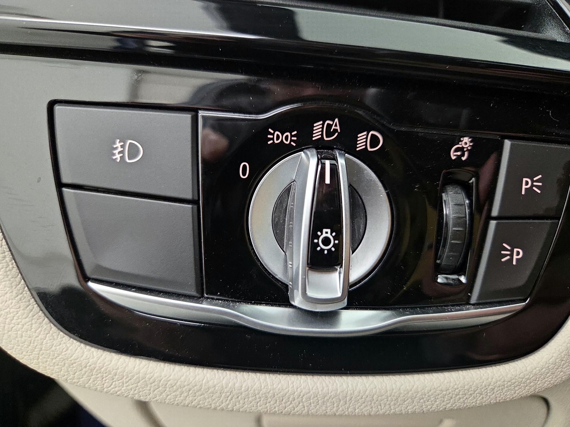 Thumbnail: 2020 BMW 5 Series - 13