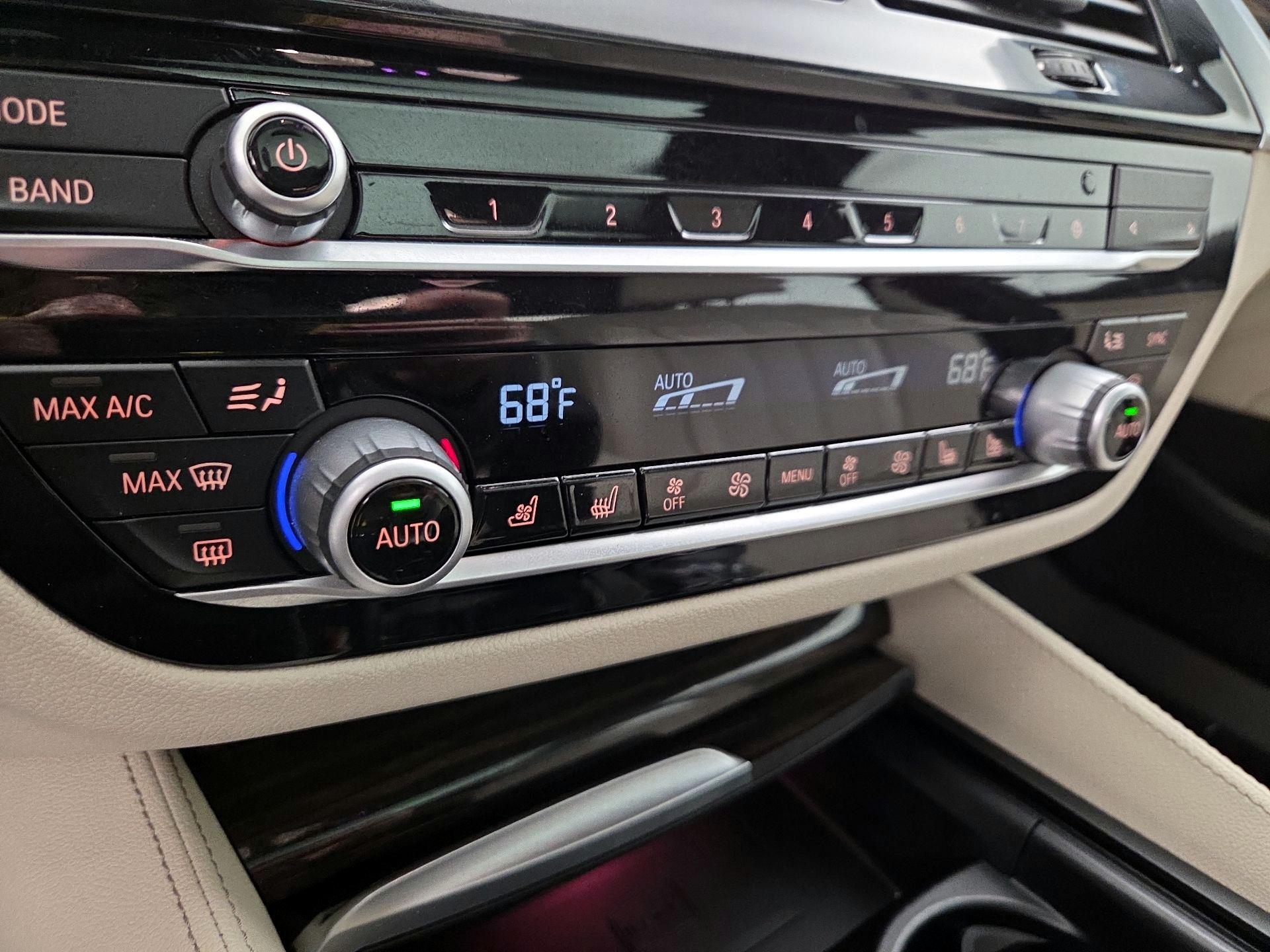 Thumbnail: 2020 BMW 5 Series - 17