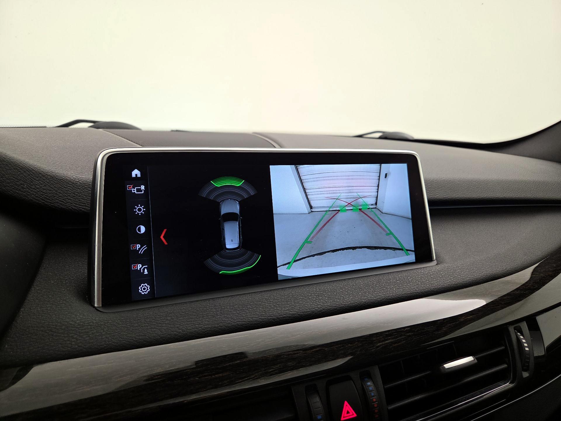 Thumbnail: 2018 BMW X5 - 15