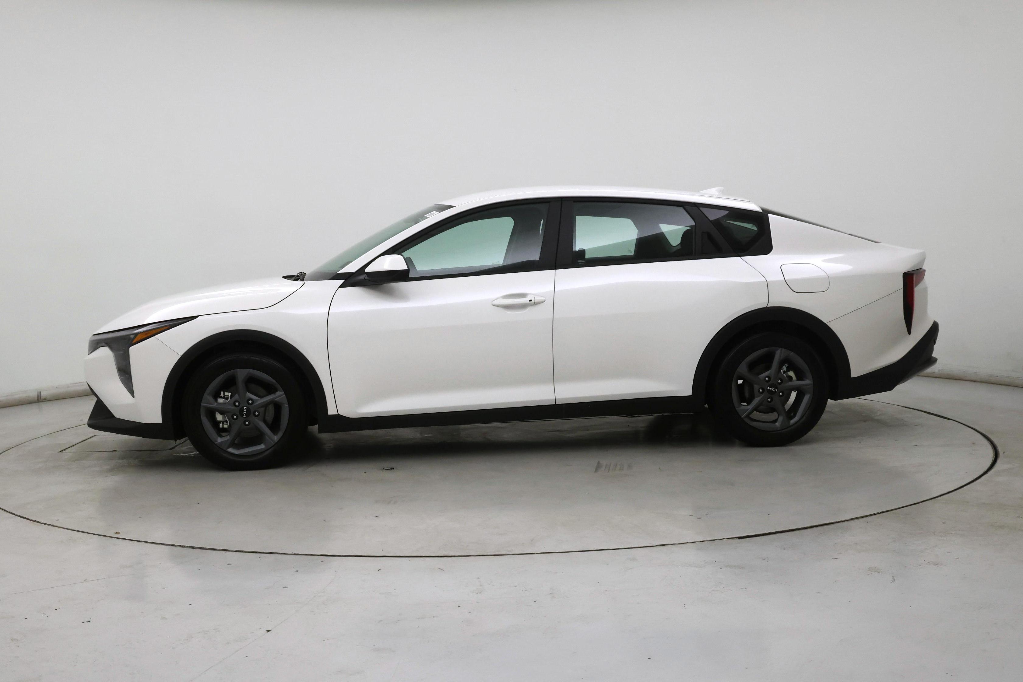 Thumbnail: 2025 Kia K4 - 3