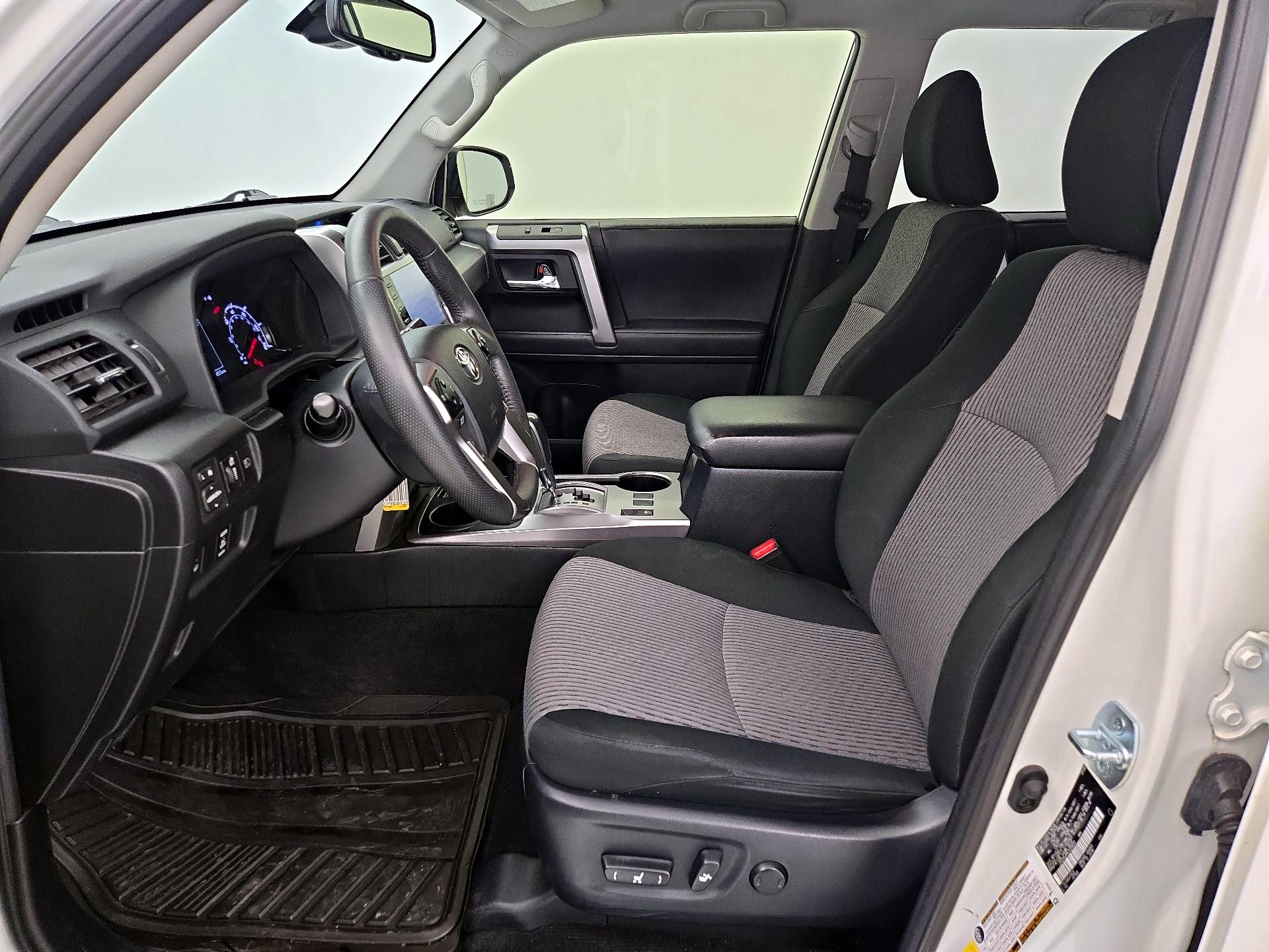 Thumbnail: 2020 Toyota 4Runner - 11