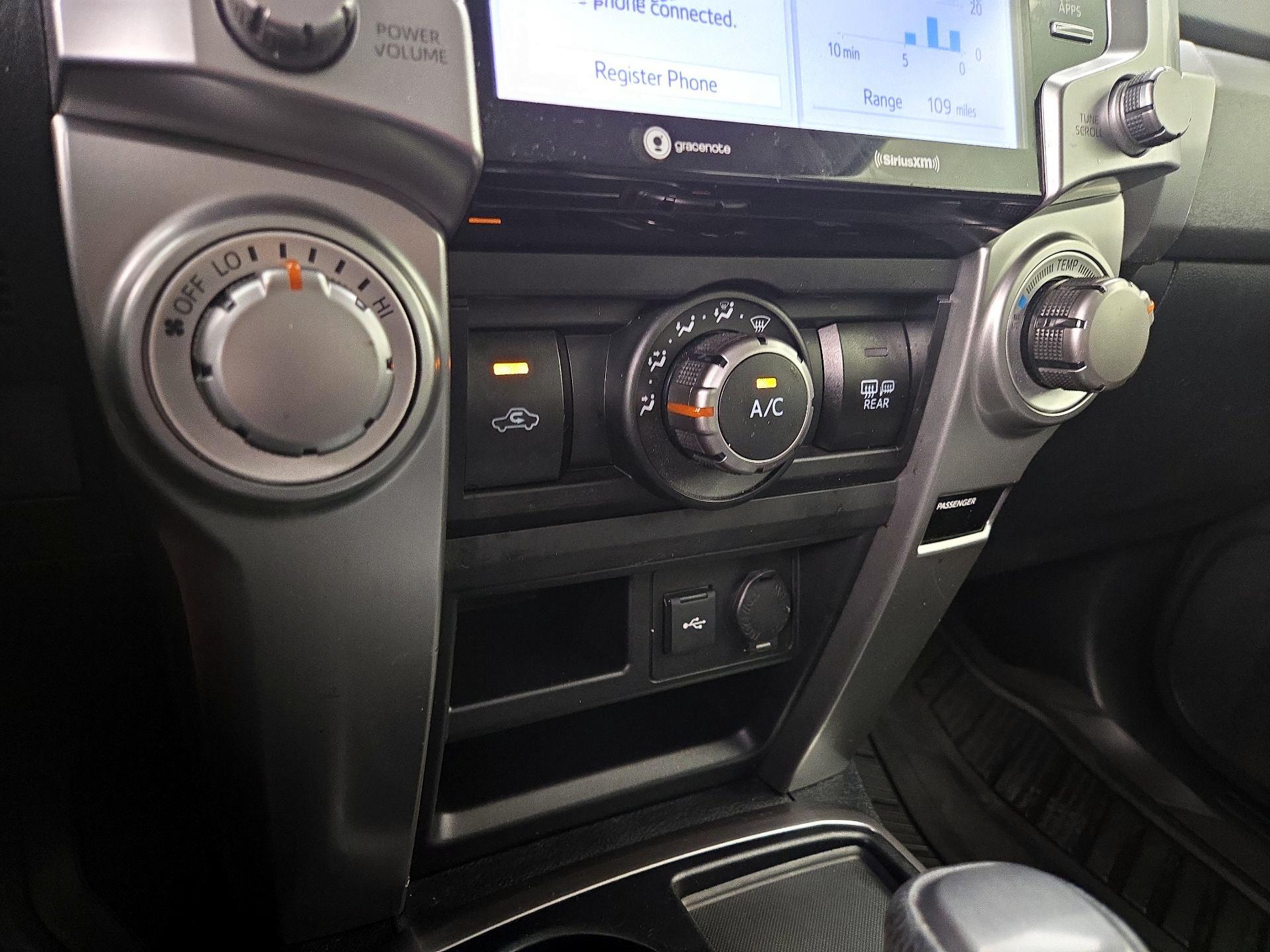 Thumbnail: 2020 Toyota 4Runner - 16