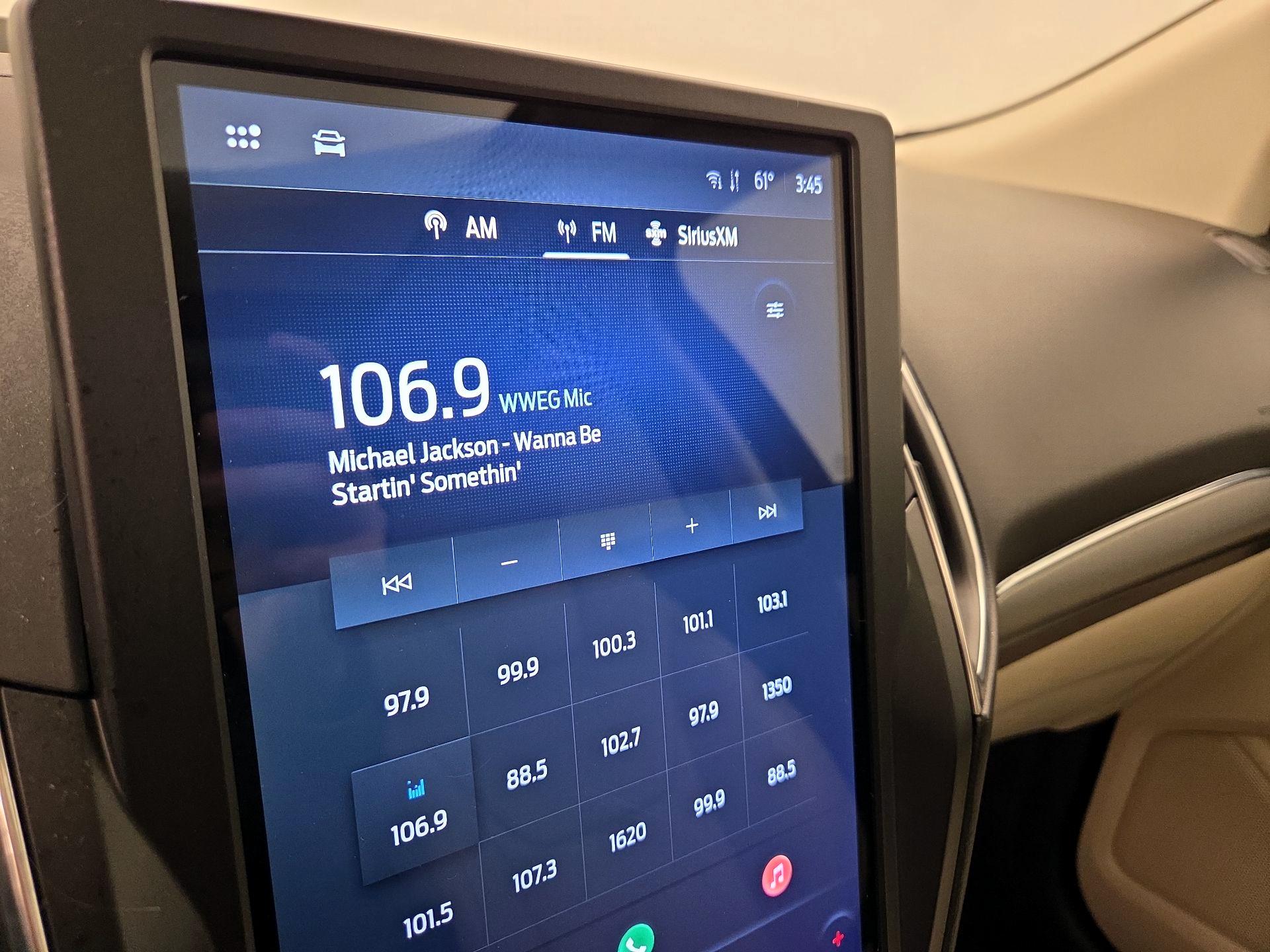 Thumbnail: 2022 Ford Edge - 15