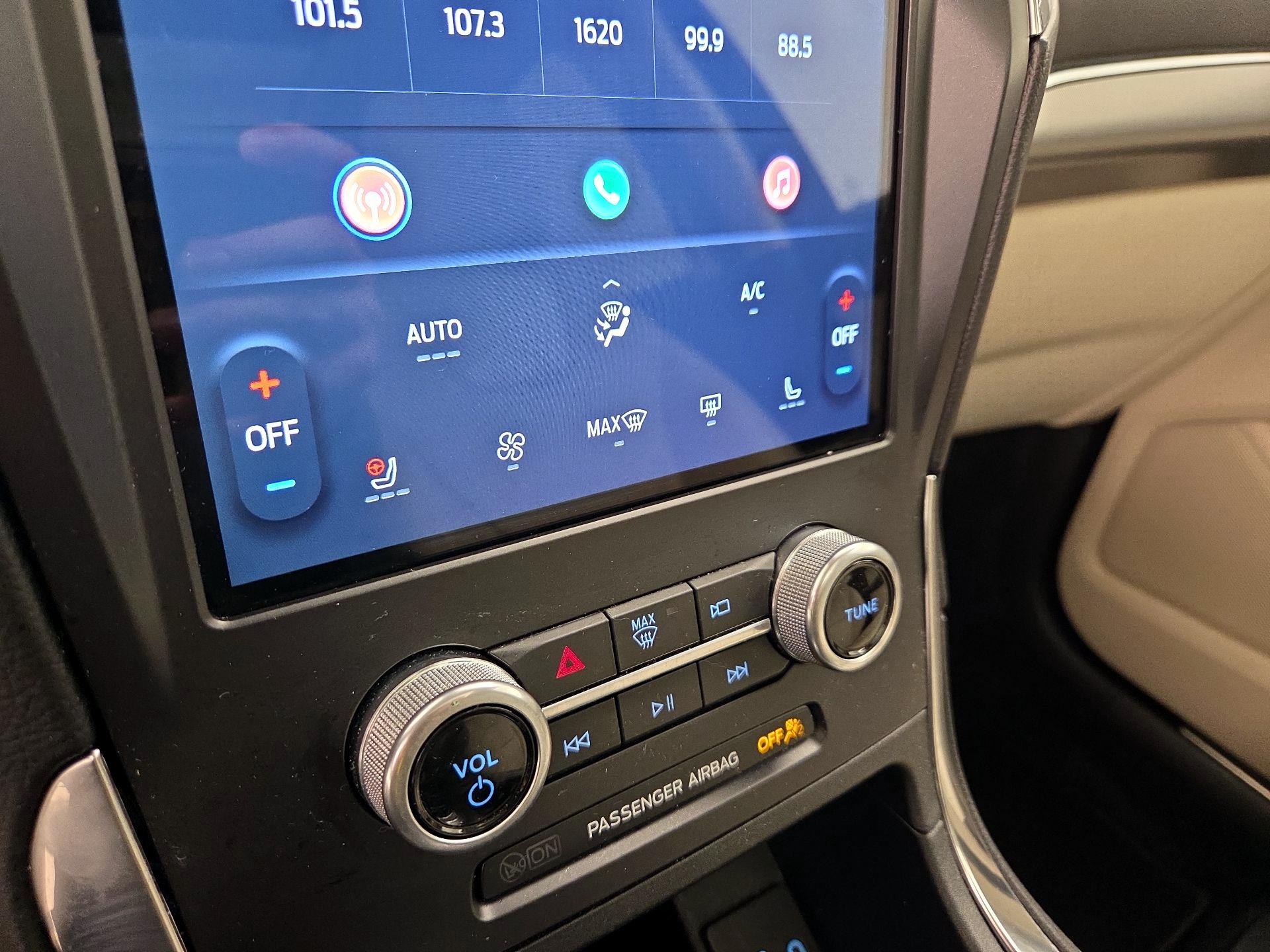 Thumbnail: 2022 Ford Edge - 16