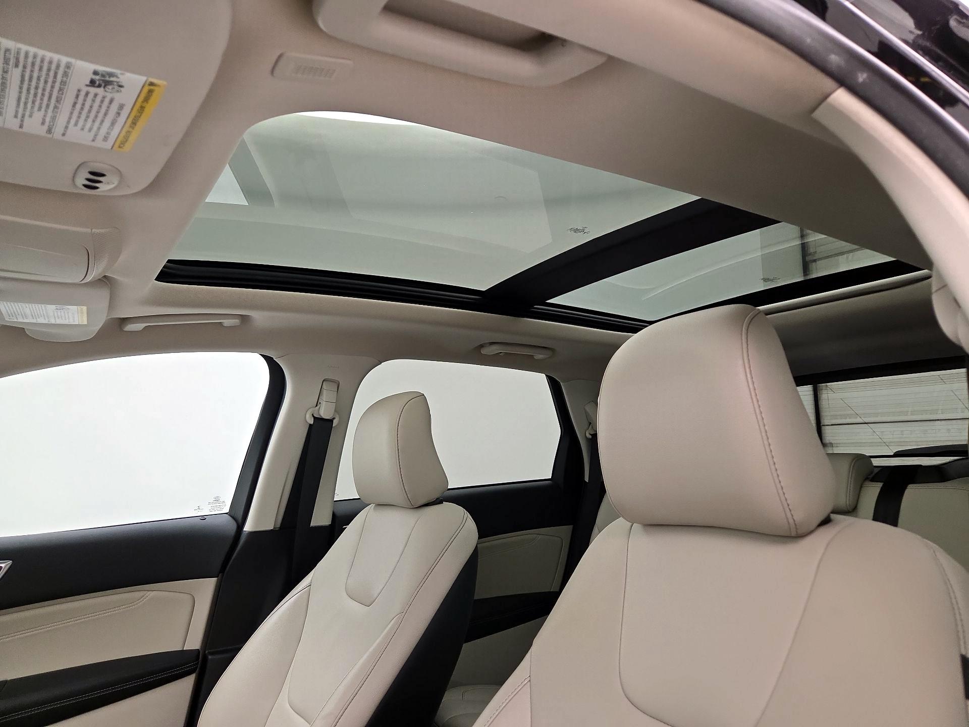 Thumbnail: 2022 Ford Edge - 19