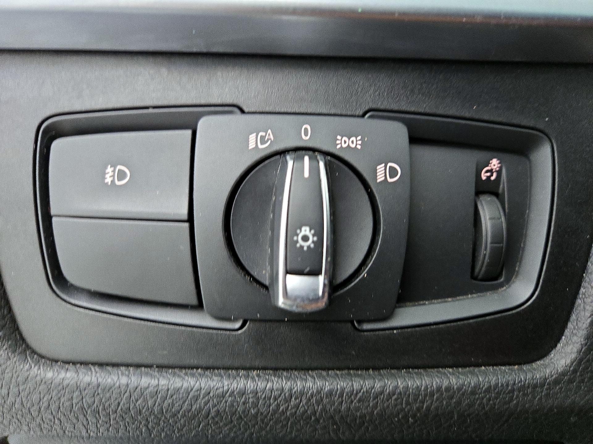 Thumbnail: 2018 BMW 3 Series - 13