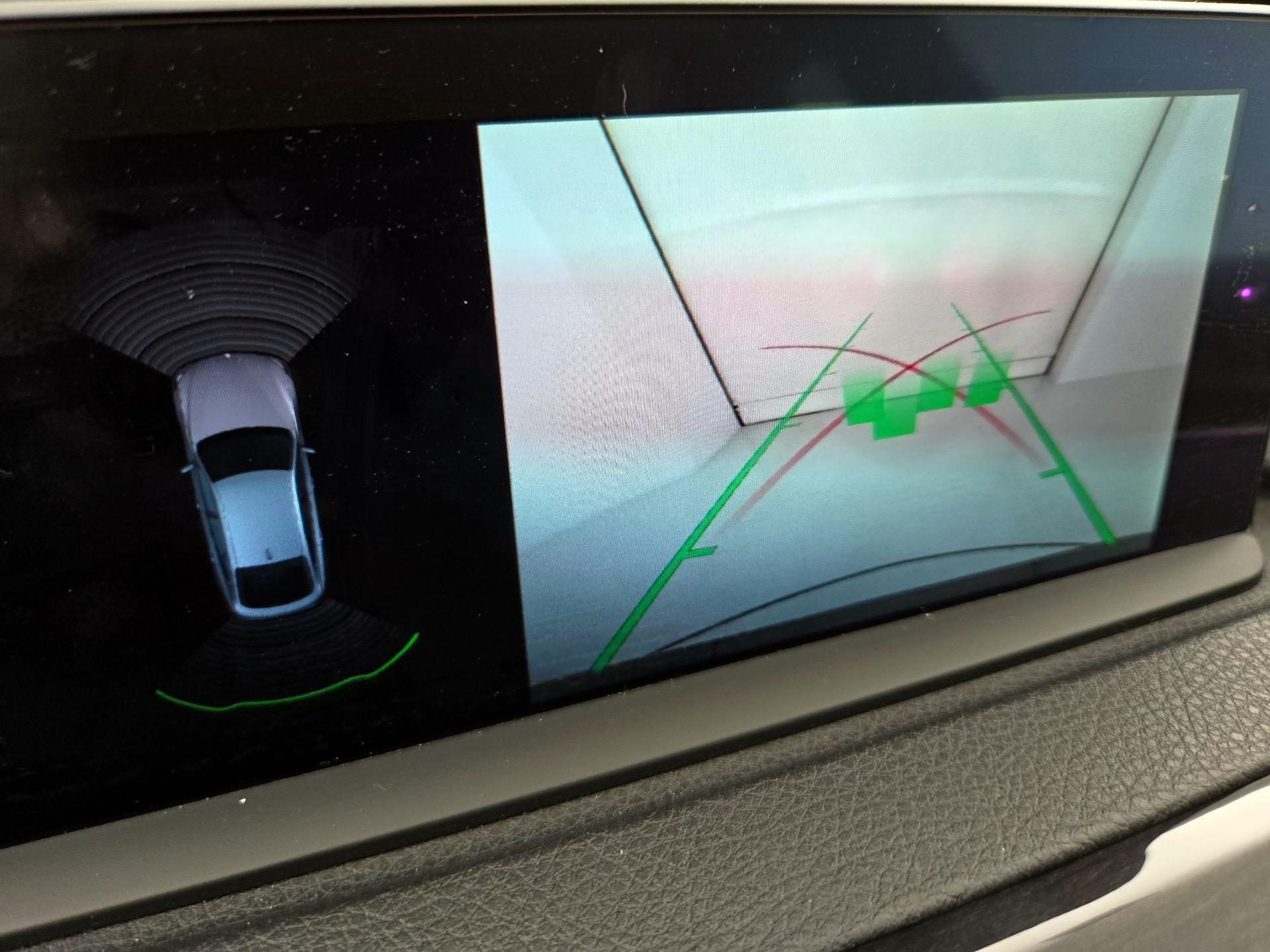 Thumbnail: 2018 BMW 3 Series - 15