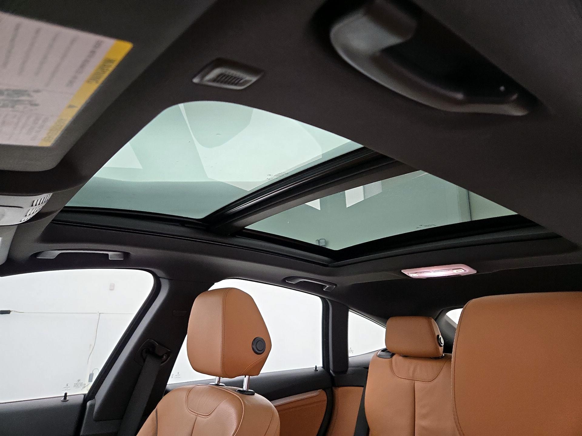 Thumbnail: 2018 BMW 3 Series - 19