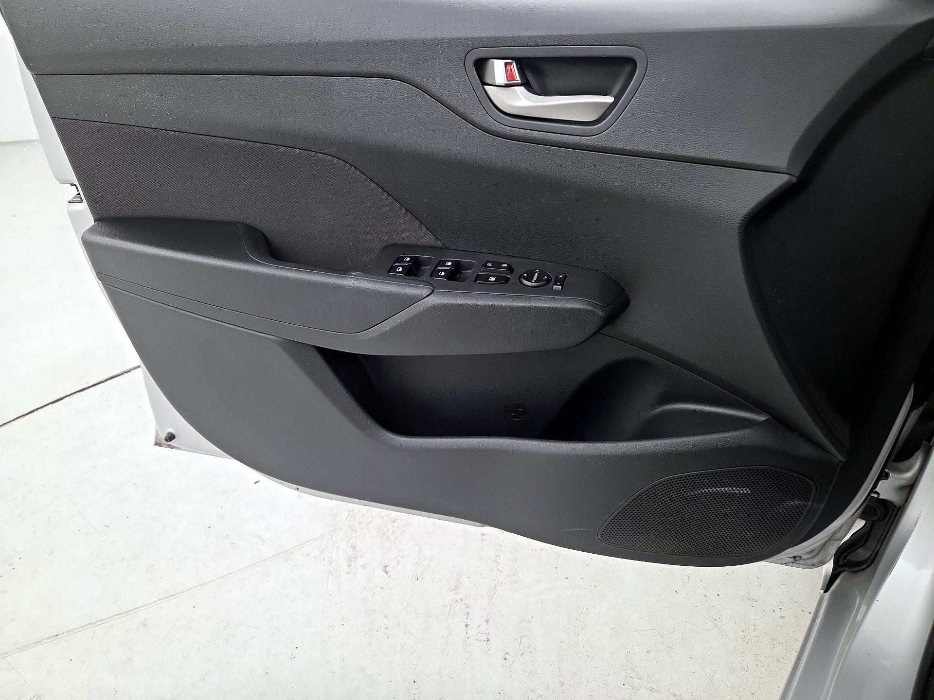 Thumbnail: 2020 Hyundai Accent - 12