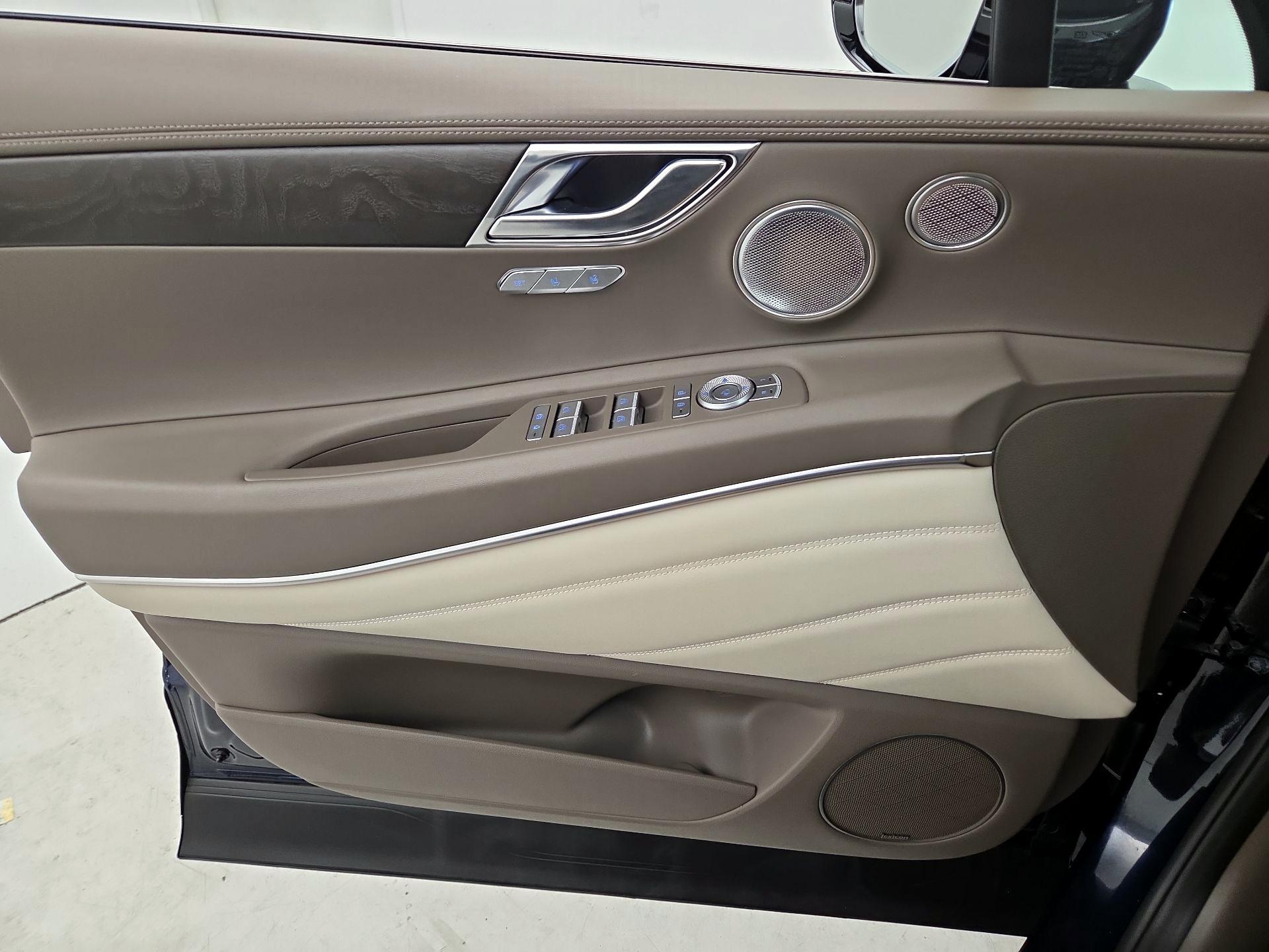 Thumbnail: 2024 Genesis GV80 - 12