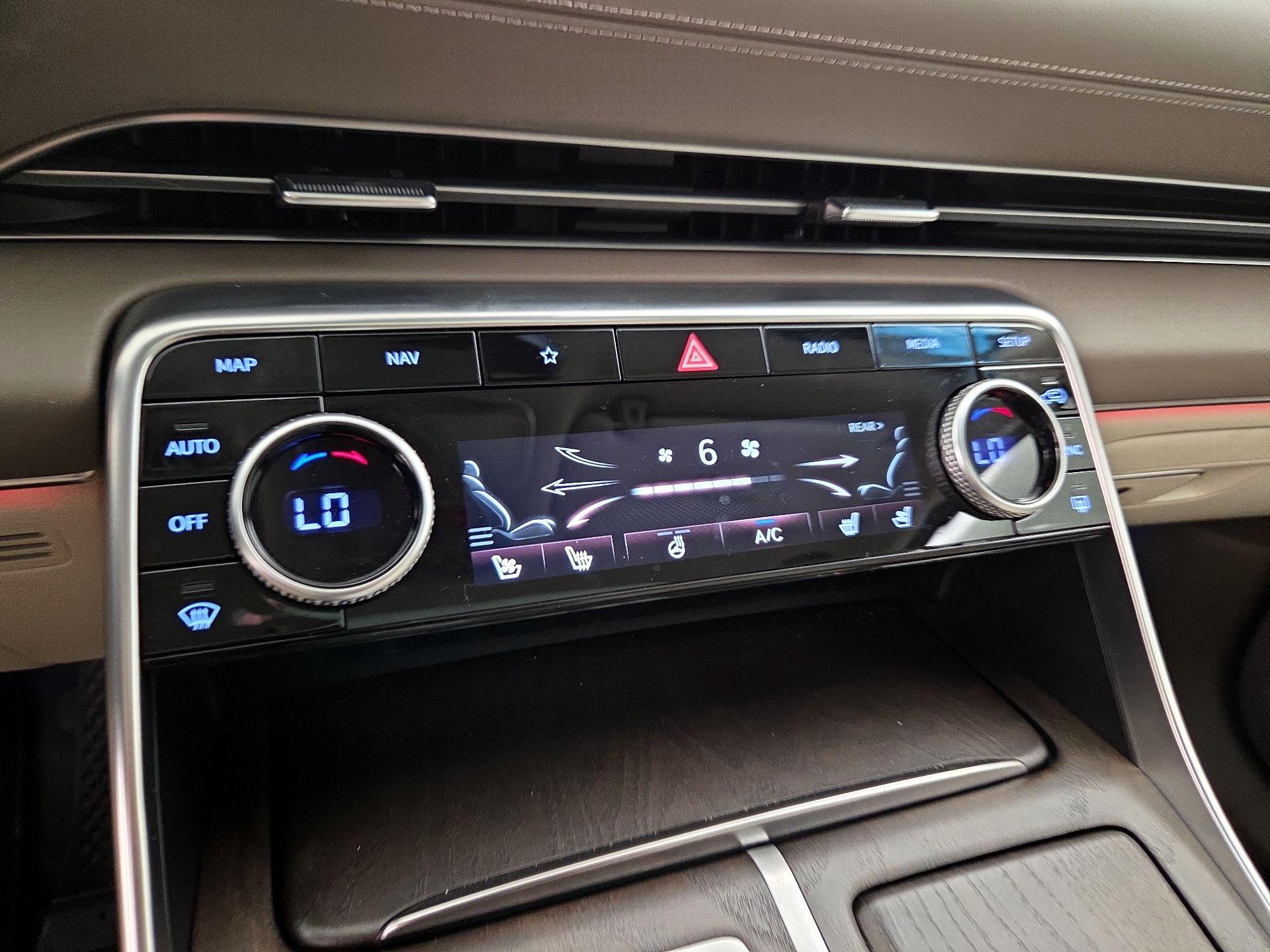 Thumbnail: 2024 Genesis GV80 - 17