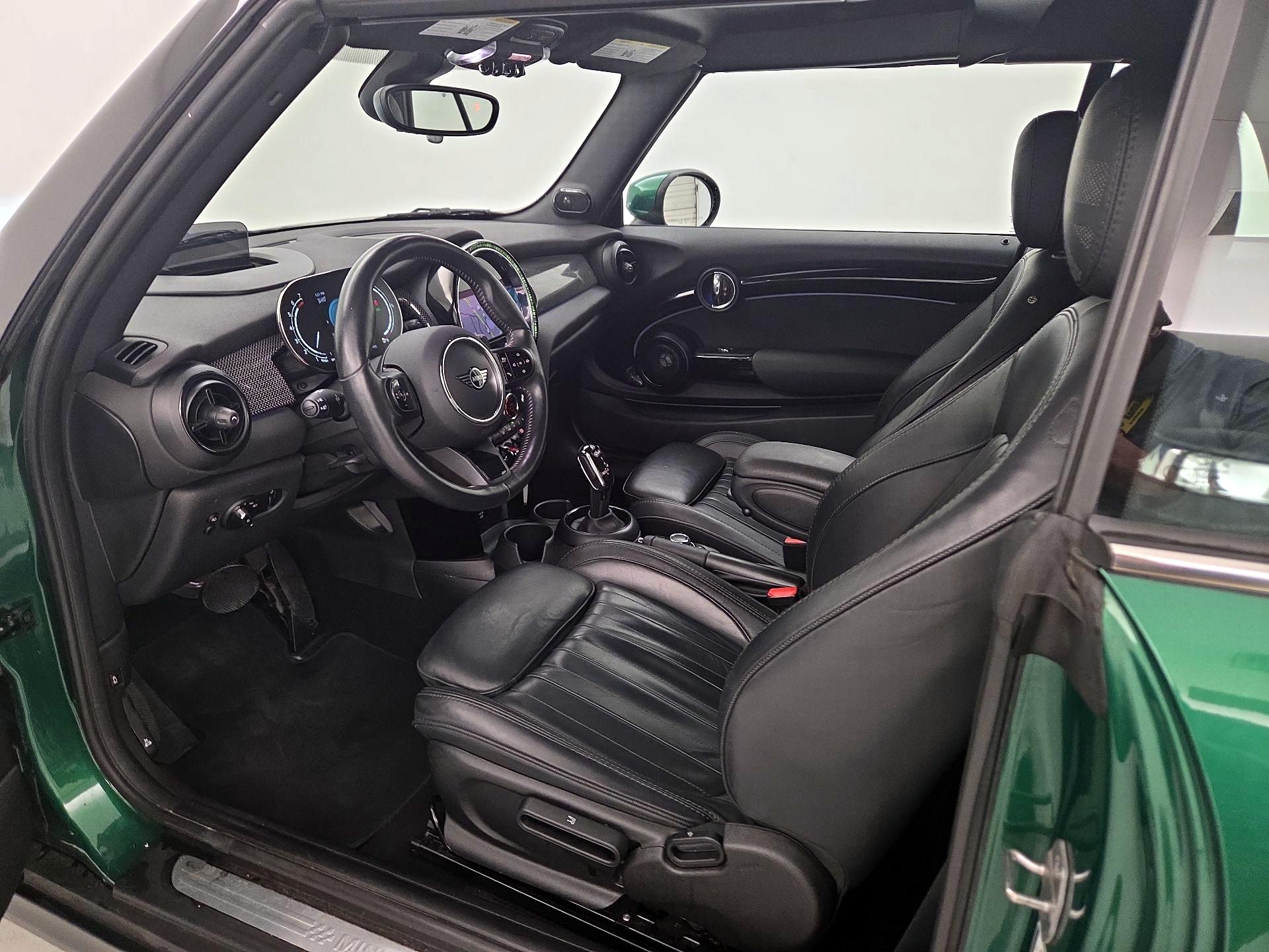 Thumbnail: 2022 MINI Cooper - 11