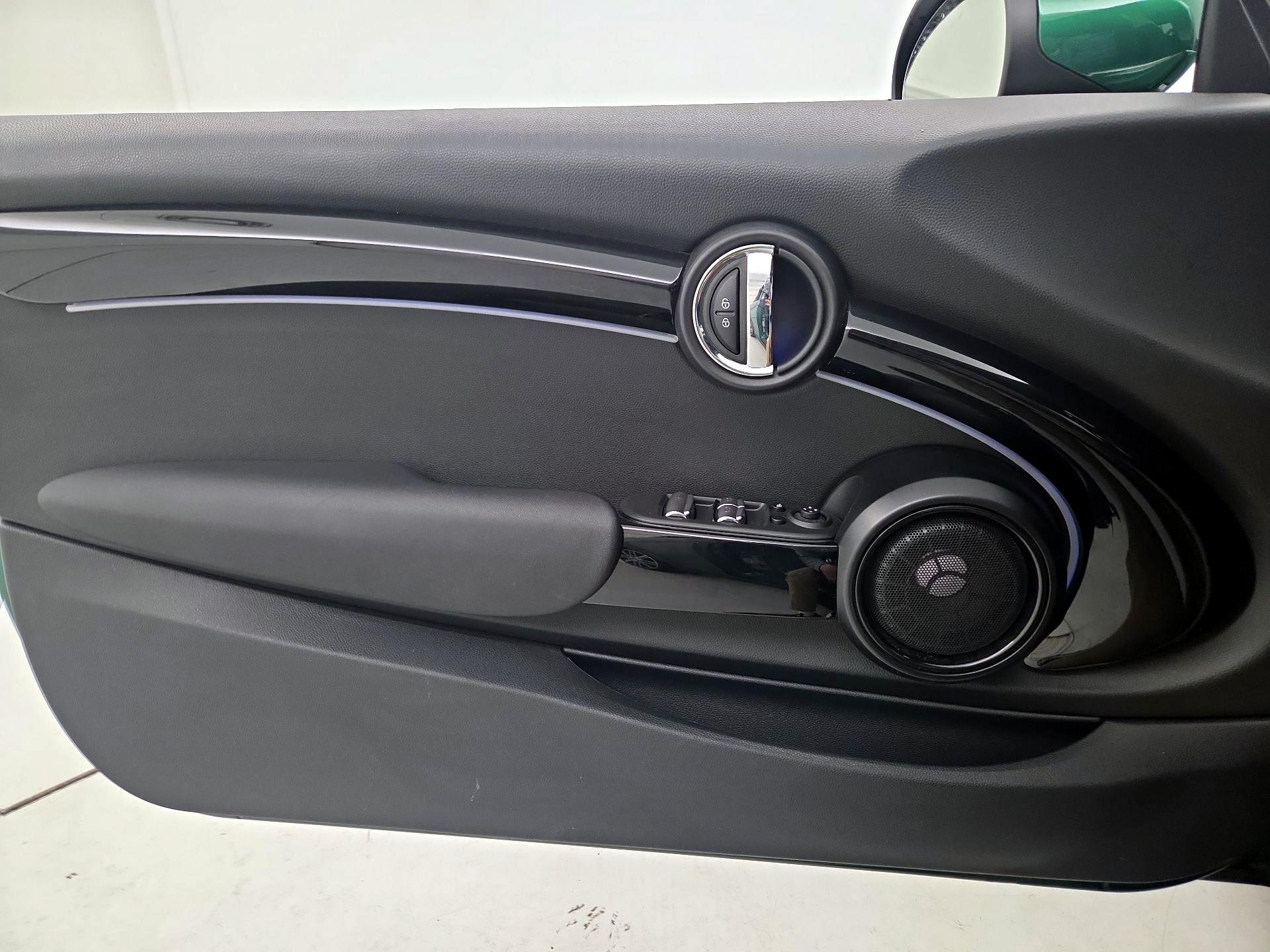 Thumbnail: 2022 MINI Cooper - 12