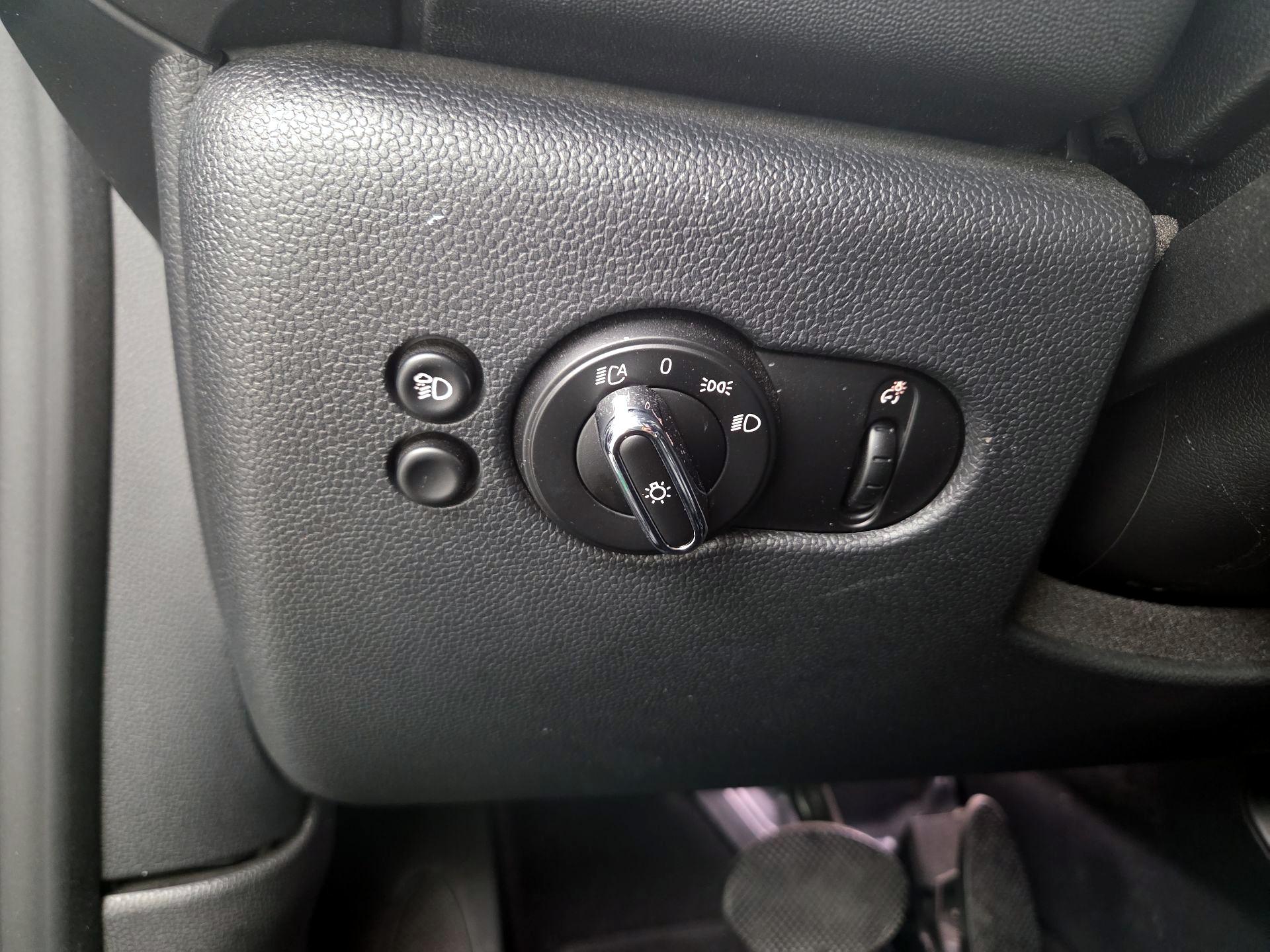 Thumbnail: 2022 MINI Cooper - 13