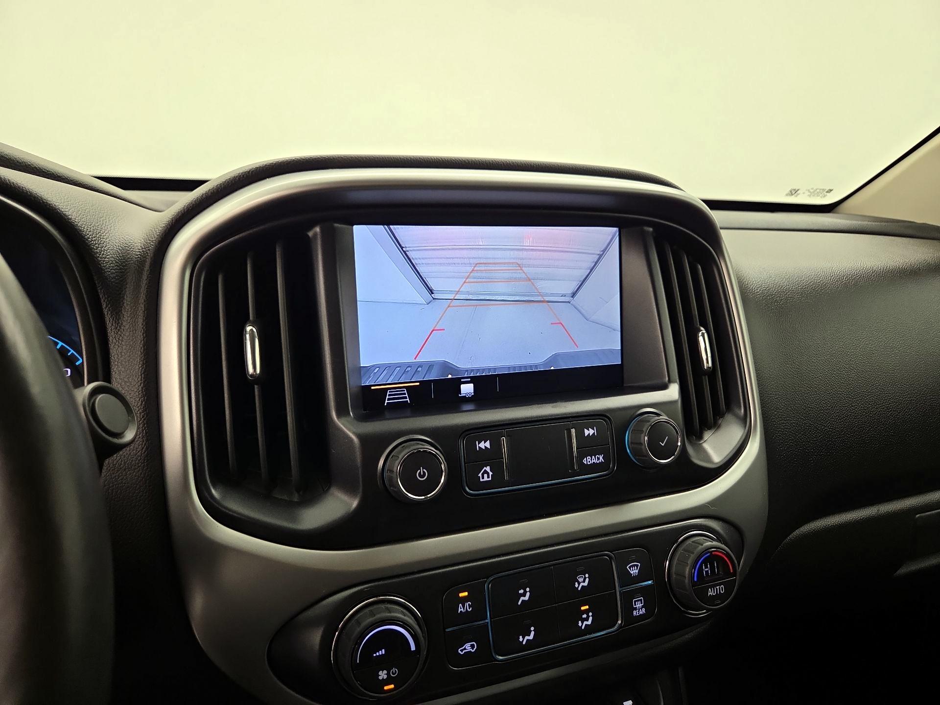 Thumbnail: 2022 Chevrolet Colorado - 15