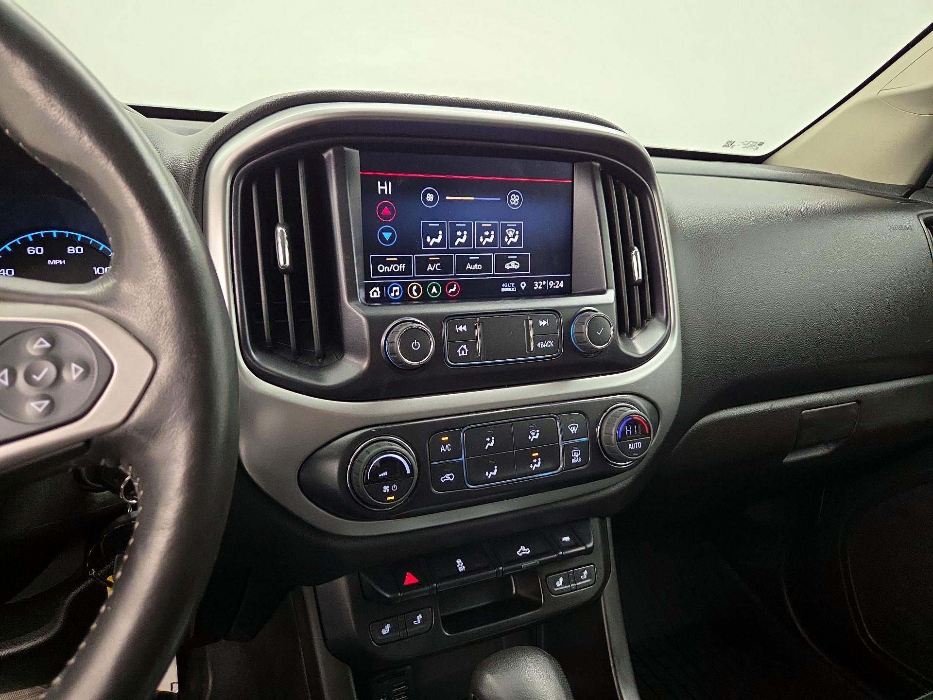 Thumbnail: 2022 Chevrolet Colorado - 17