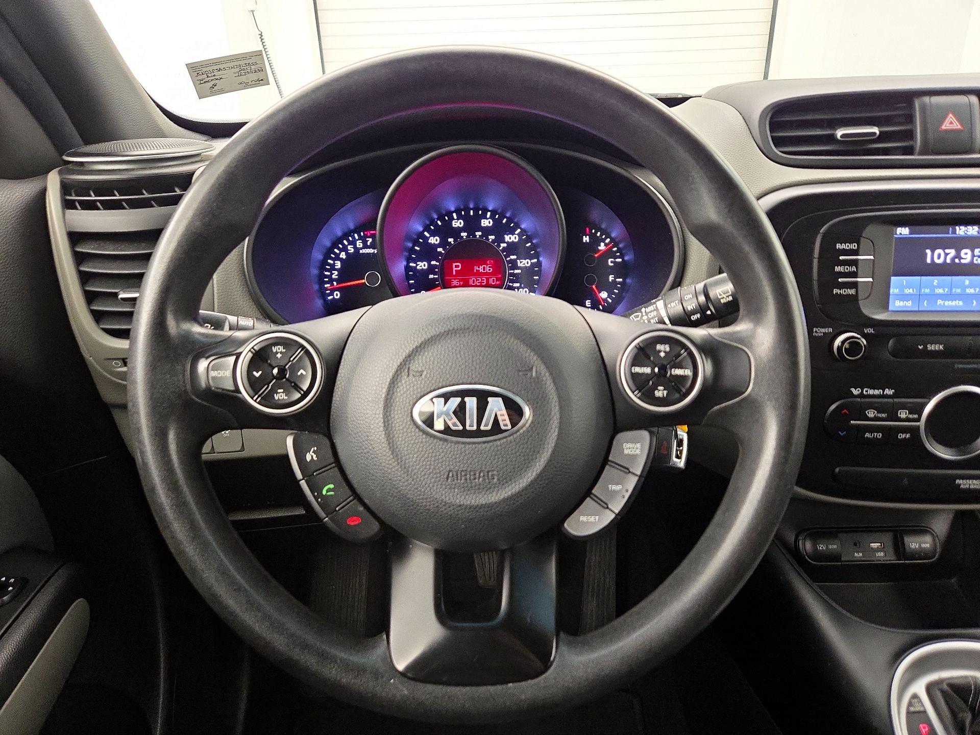 Thumbnail: 2017 Kia Soul - 10