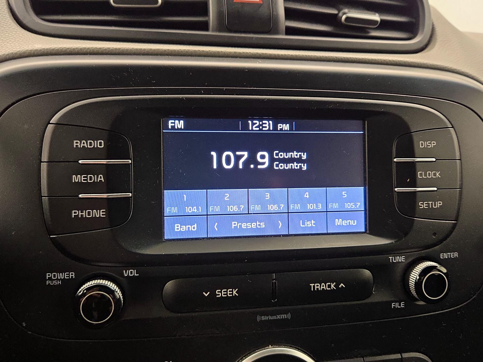 Thumbnail: 2017 Kia Soul - 15