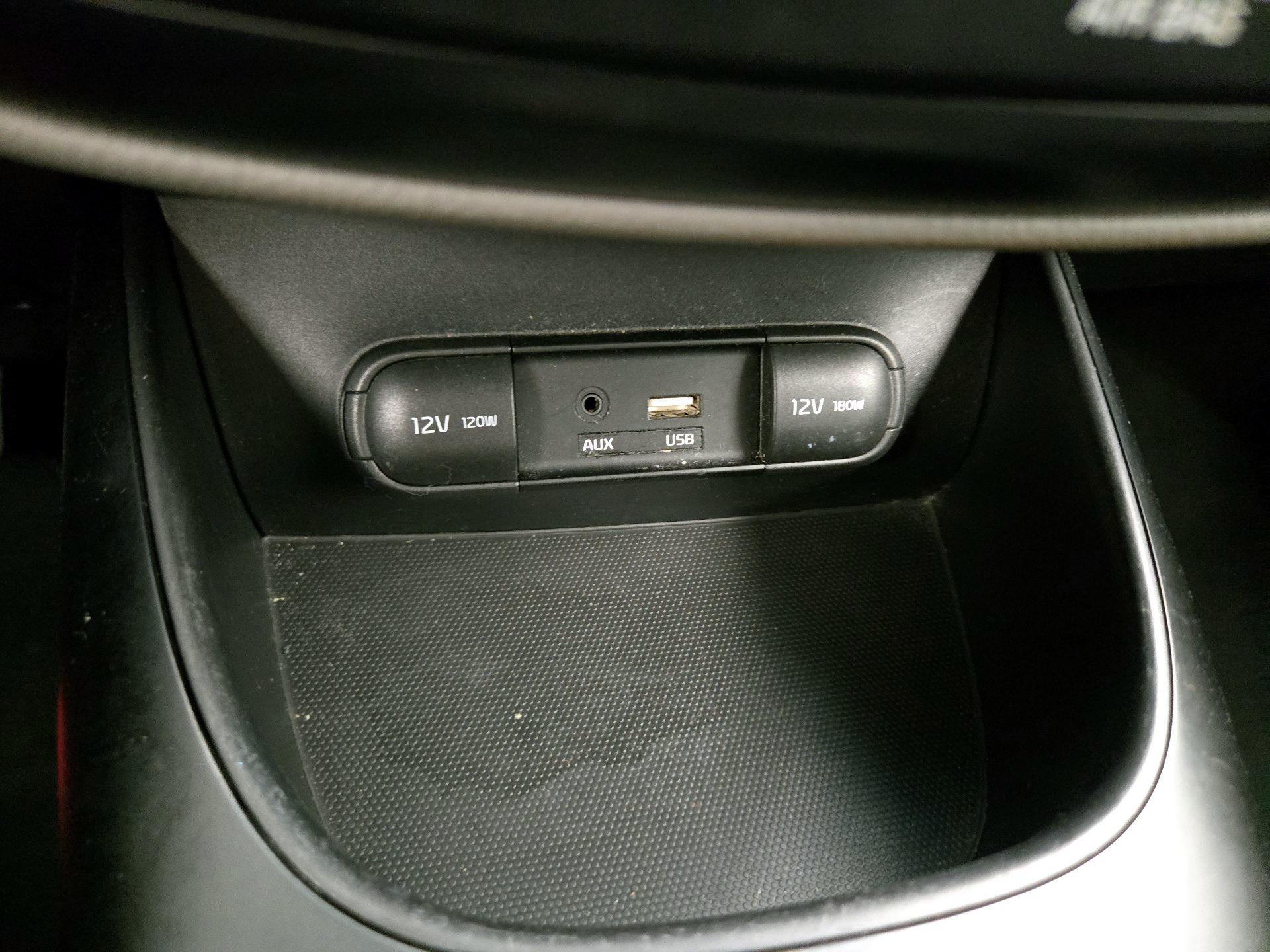 Thumbnail: 2017 Kia Soul - 18