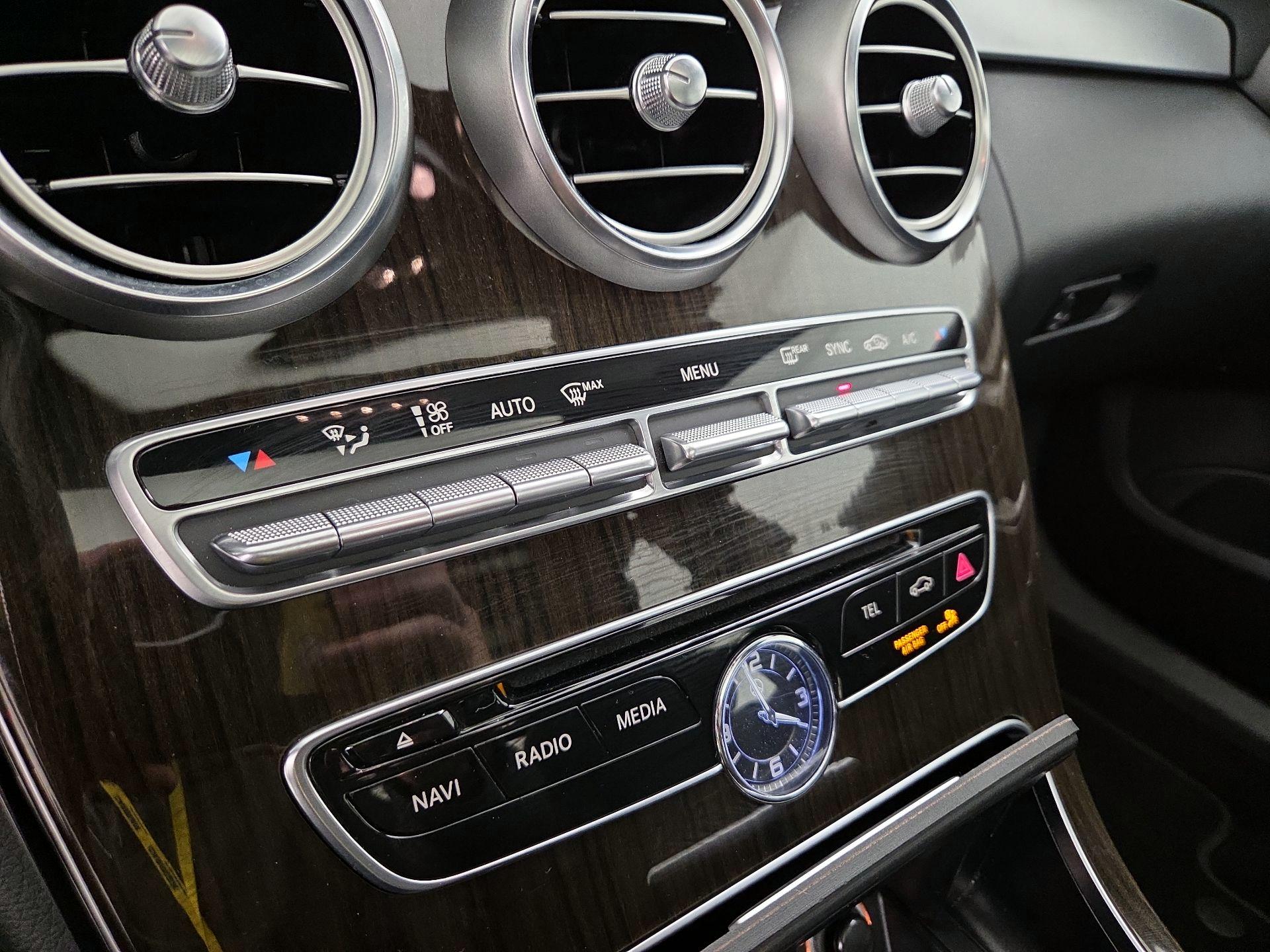 Thumbnail: 2018 Mercedes-Benz C-Class - 17