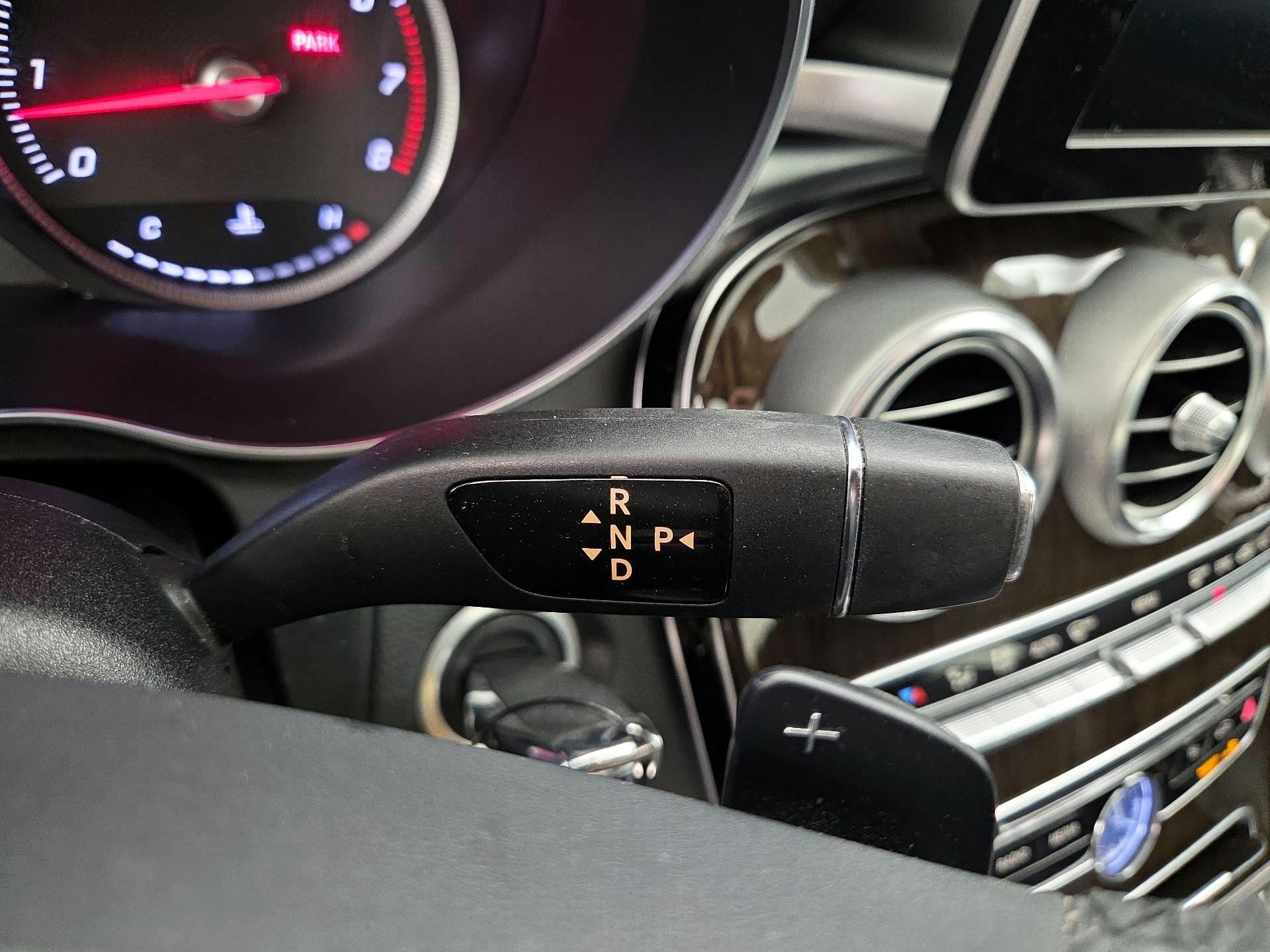 Thumbnail: 2018 Mercedes-Benz C-Class - 18