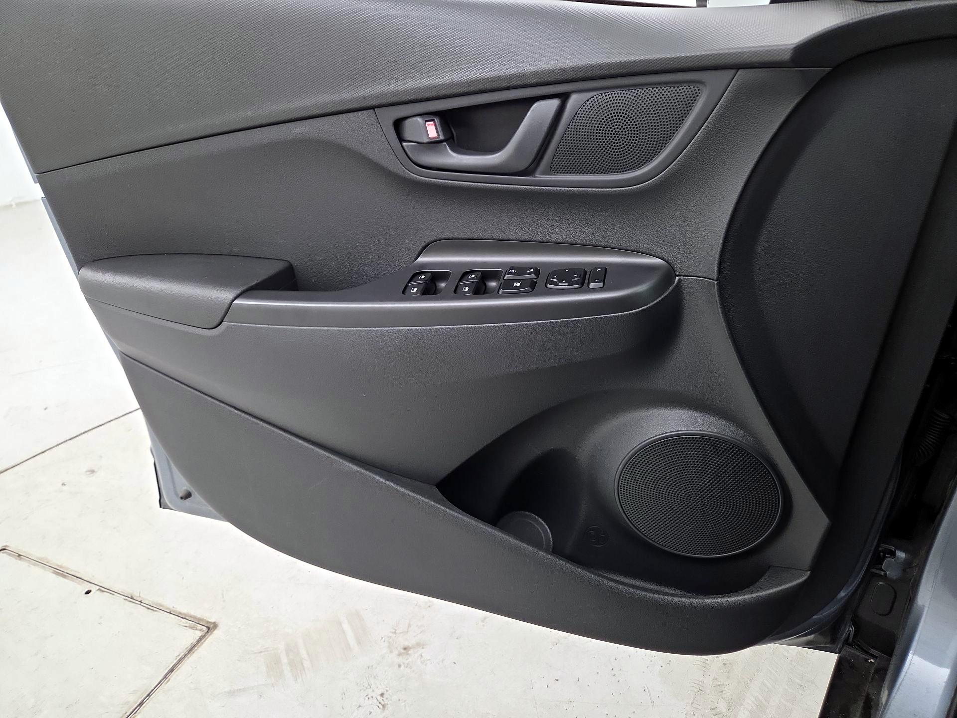 Thumbnail: 2019 Hyundai Kona - 12