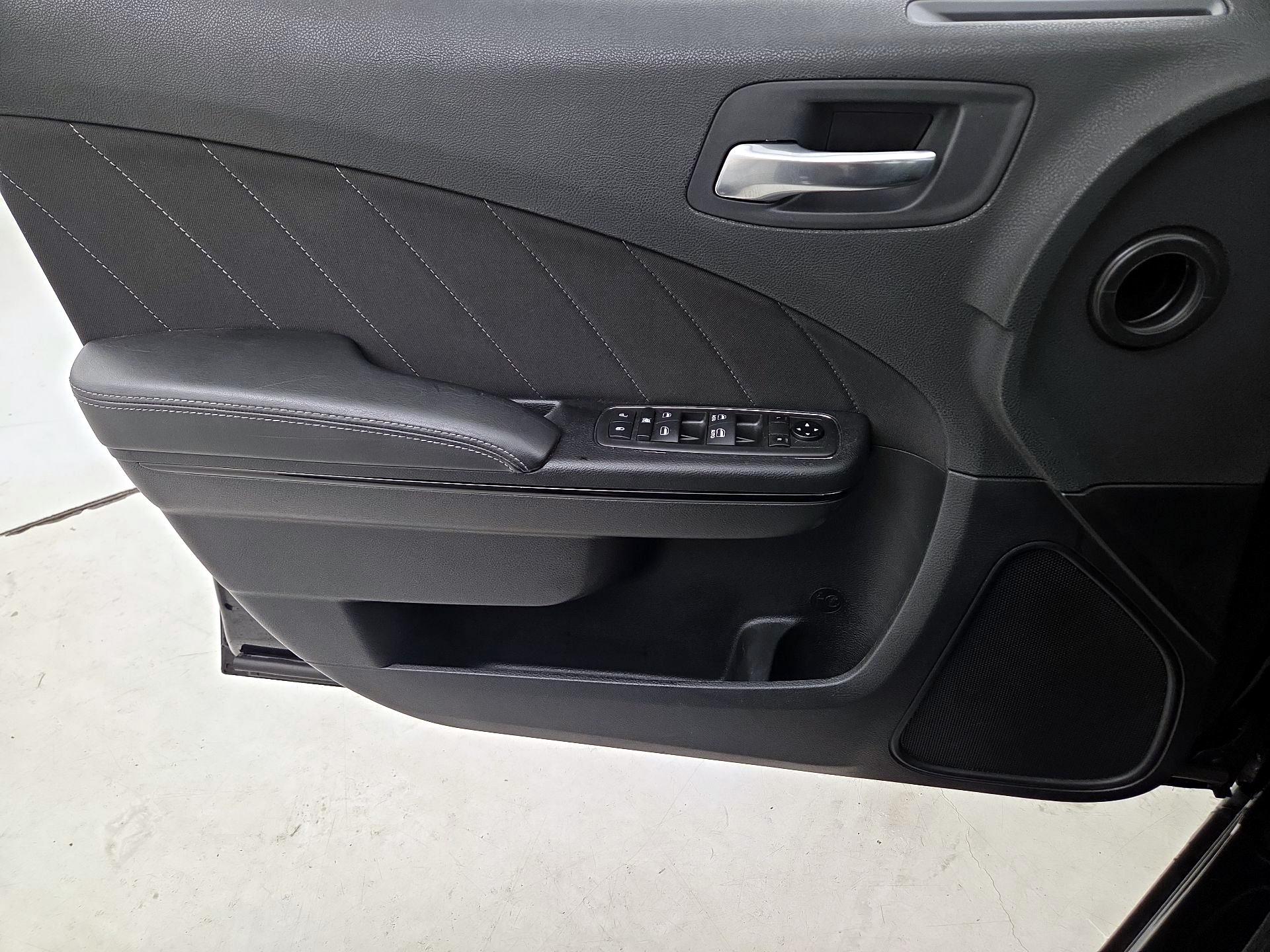 Thumbnail: 2021 Dodge Charger - 12