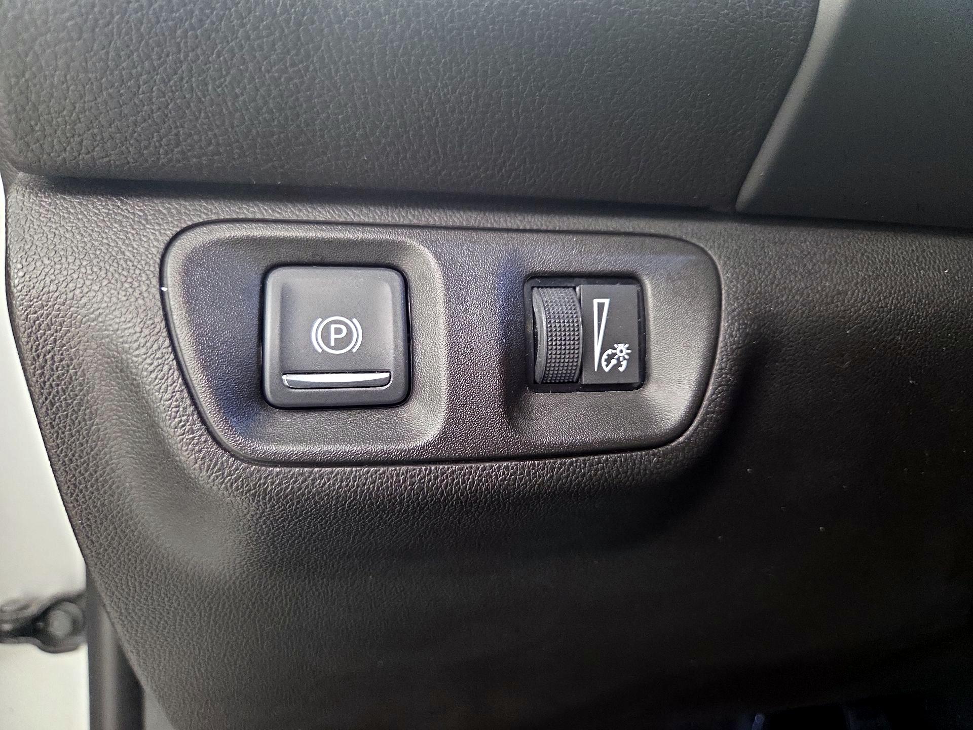 Thumbnail: 2018 GMC Acadia - 13