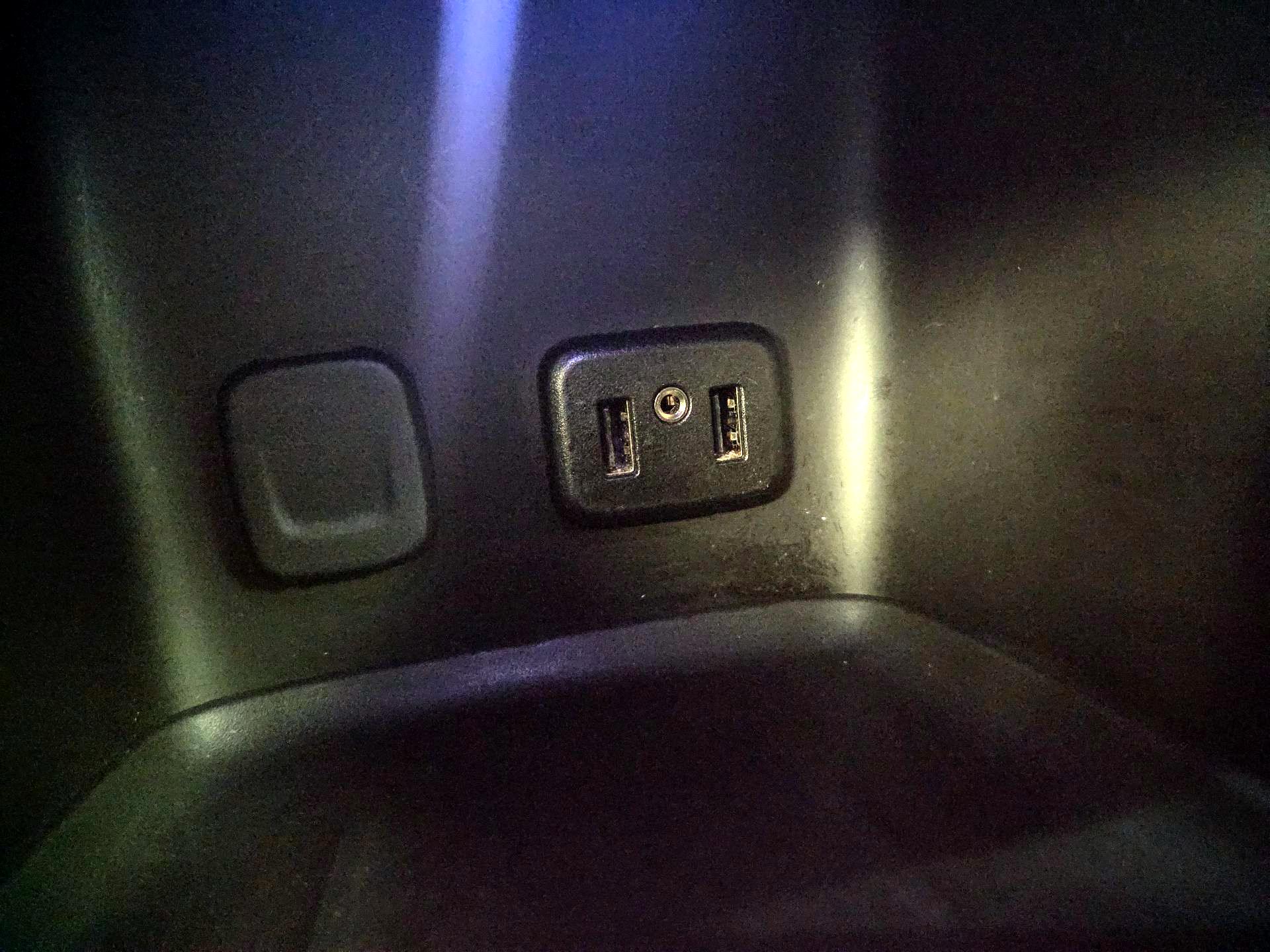 Thumbnail: 2018 GMC Acadia - 18