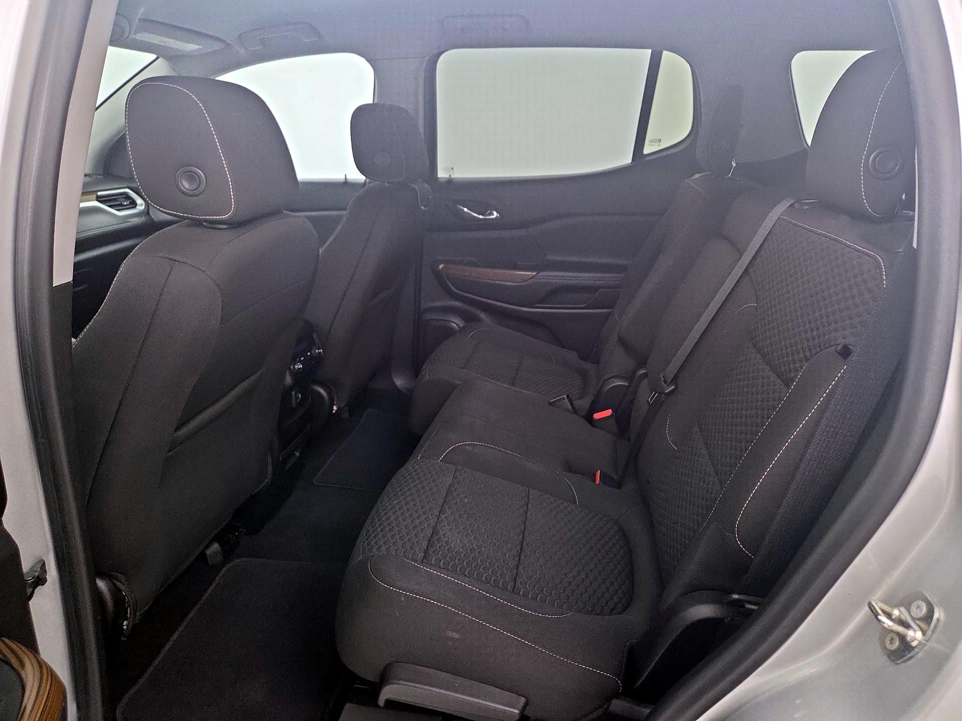 Thumbnail: 2018 GMC Acadia - 19