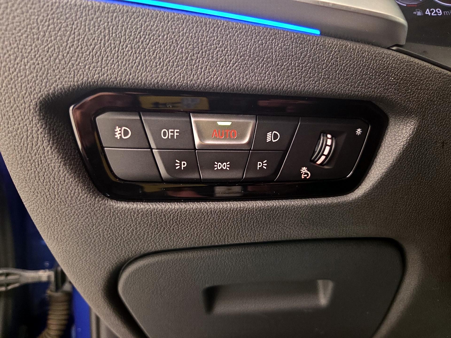 Thumbnail: 2020 BMW 3 Series - 13