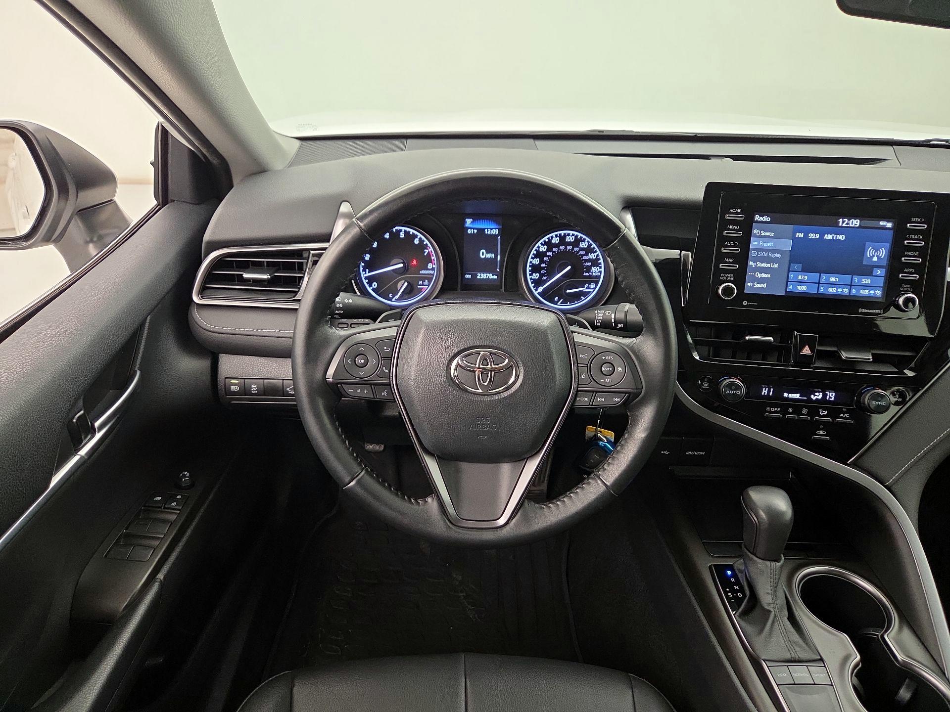 Thumbnail: 2023 Toyota Camry - 10